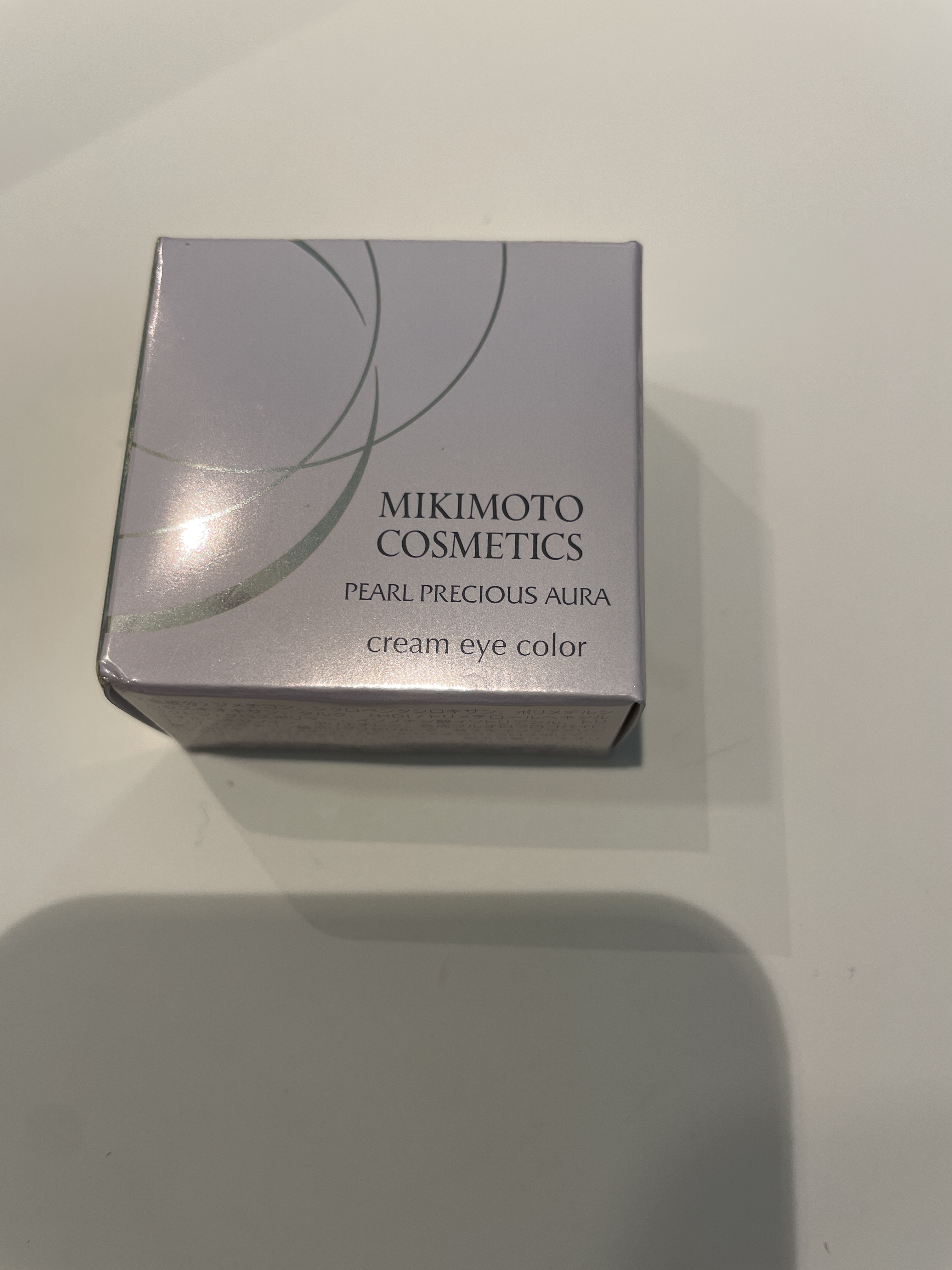 Mikimoto cream eye colour