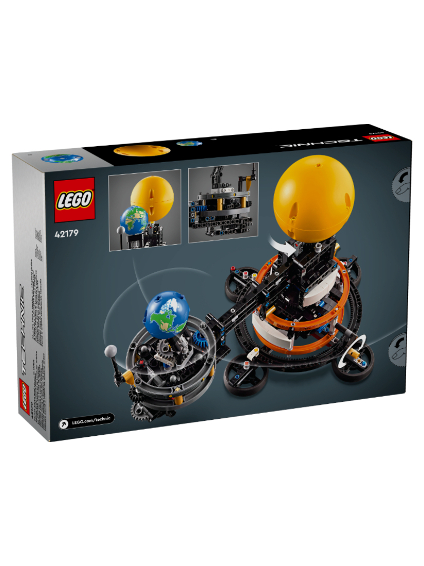 LEGO 42179 Planet Earth and Moon in Orbit