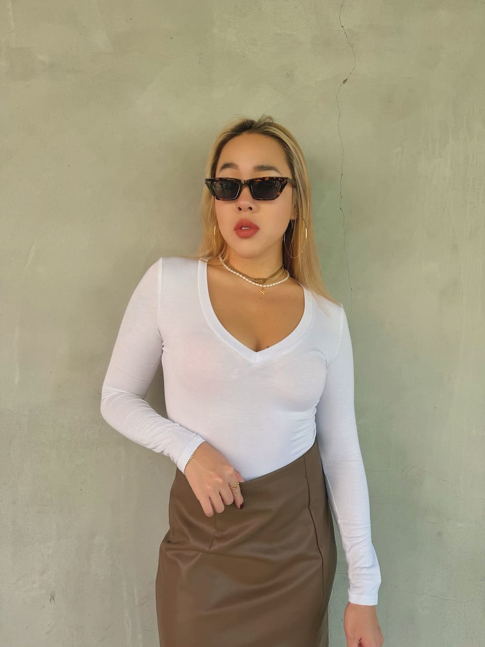 Ｖ字純色BODYSUIT/白Ｌ