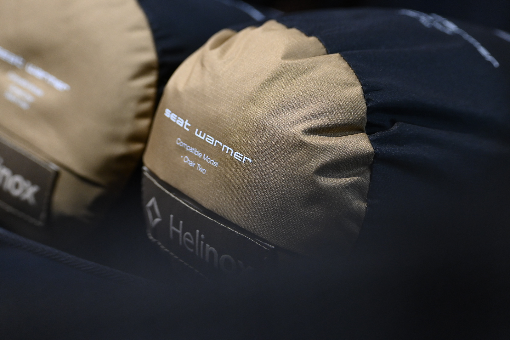 Helinox｜Seat Warmer 黑/狼棕雙面椅套｜Chair Two