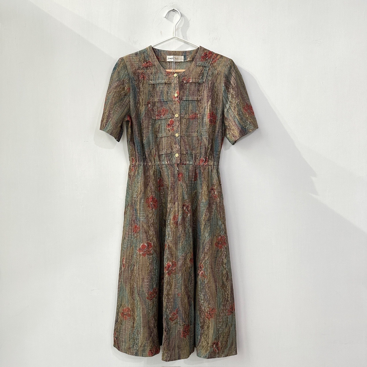 卡其色細格紋鏤空短袖連身裙