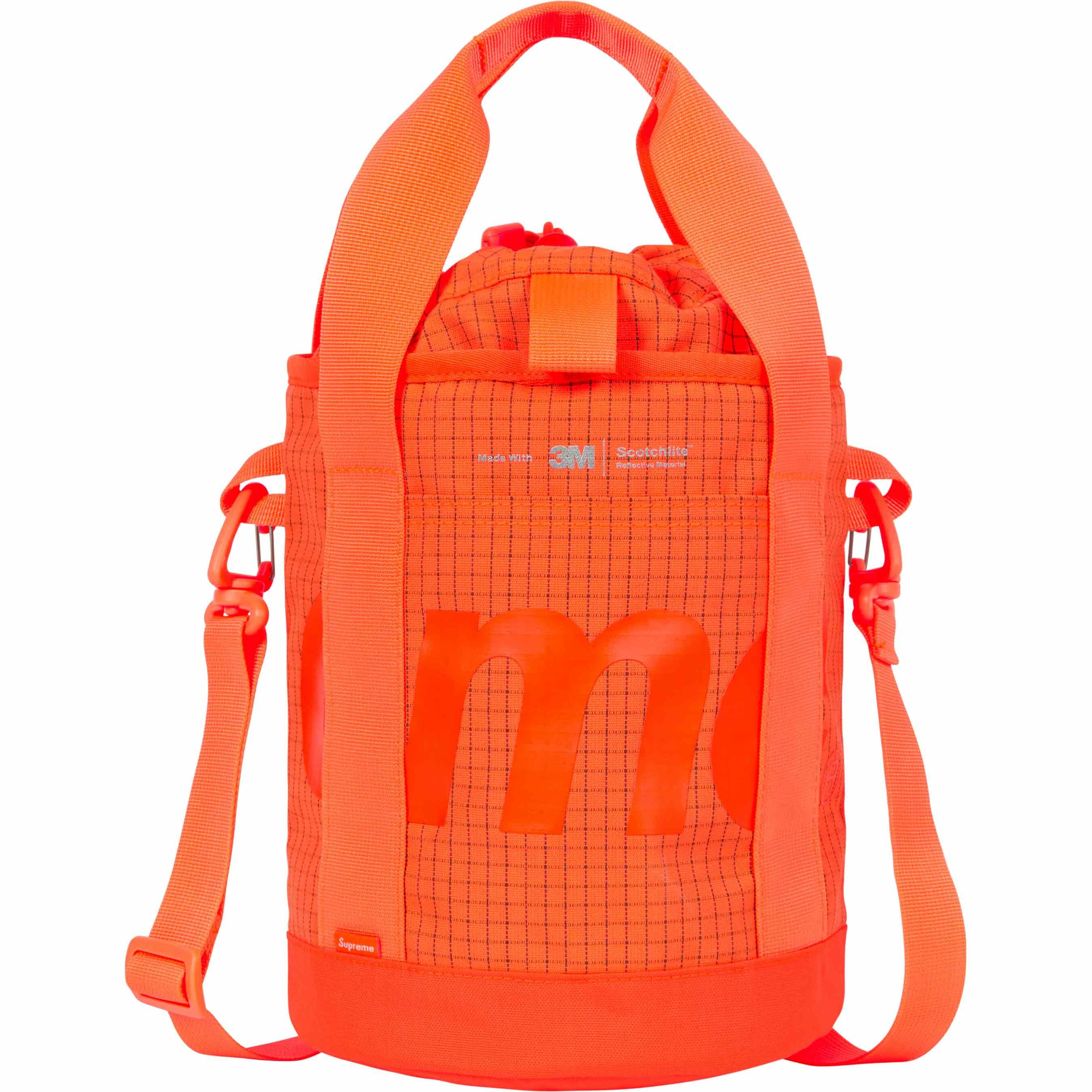 DSMG購入　正規品supreme cinchバッグ　オレンジ新品未使用品 DSMG購入正規品supreme cinchバッグオレンジ新品未使用品