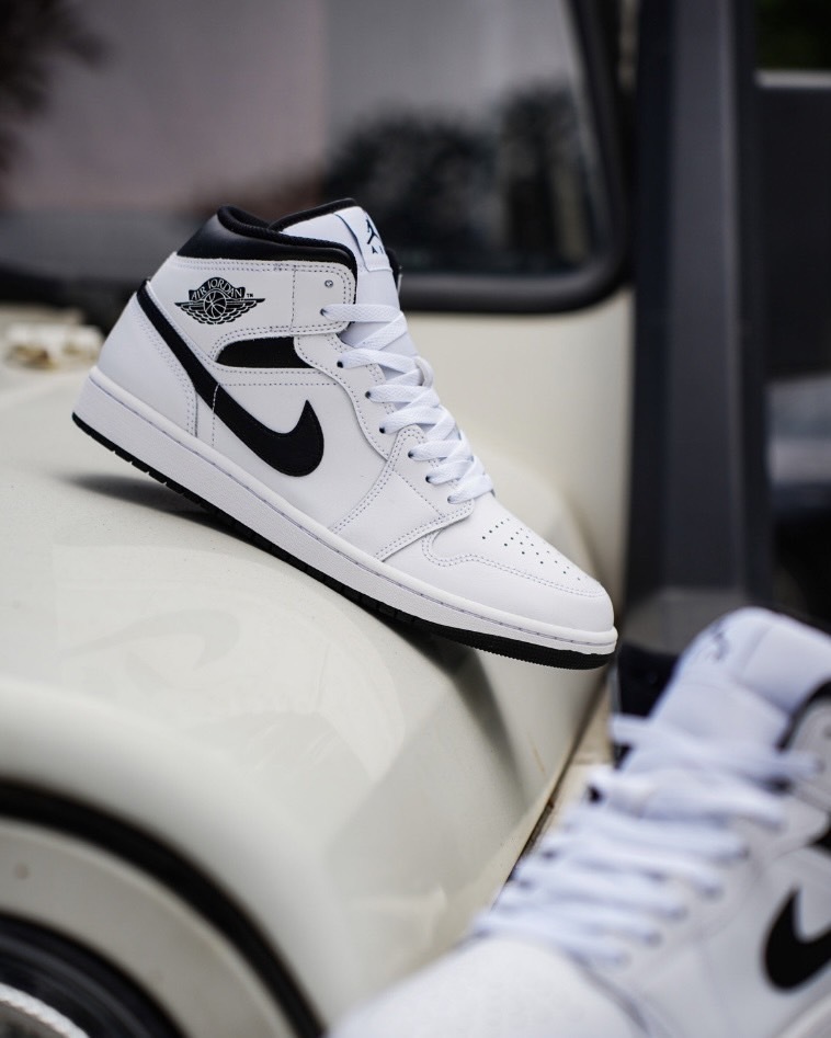 NIKE AIR JORDAN 1 MID "REVERSE PANDA" 白黑 熊貓 中筒 （DQ8426-132)