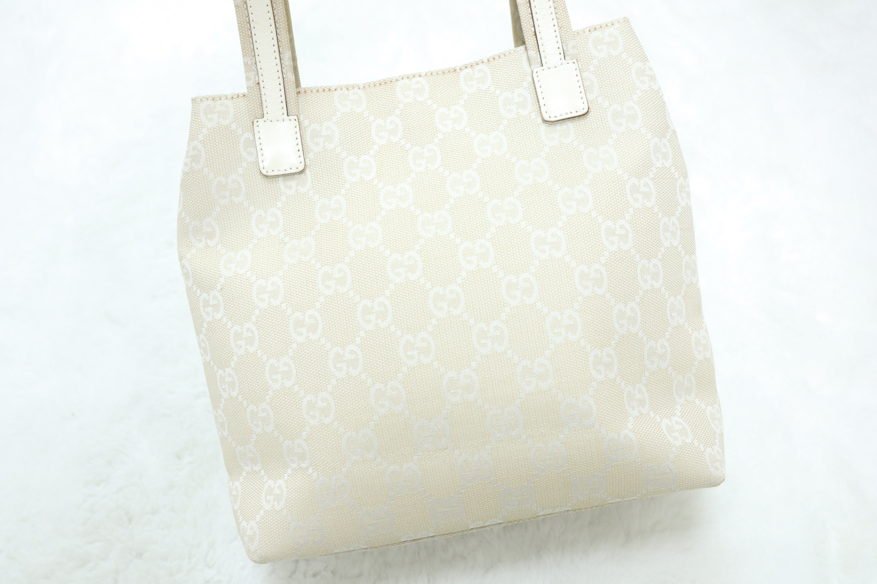 米白色Gucci Shoulder Bag🤍