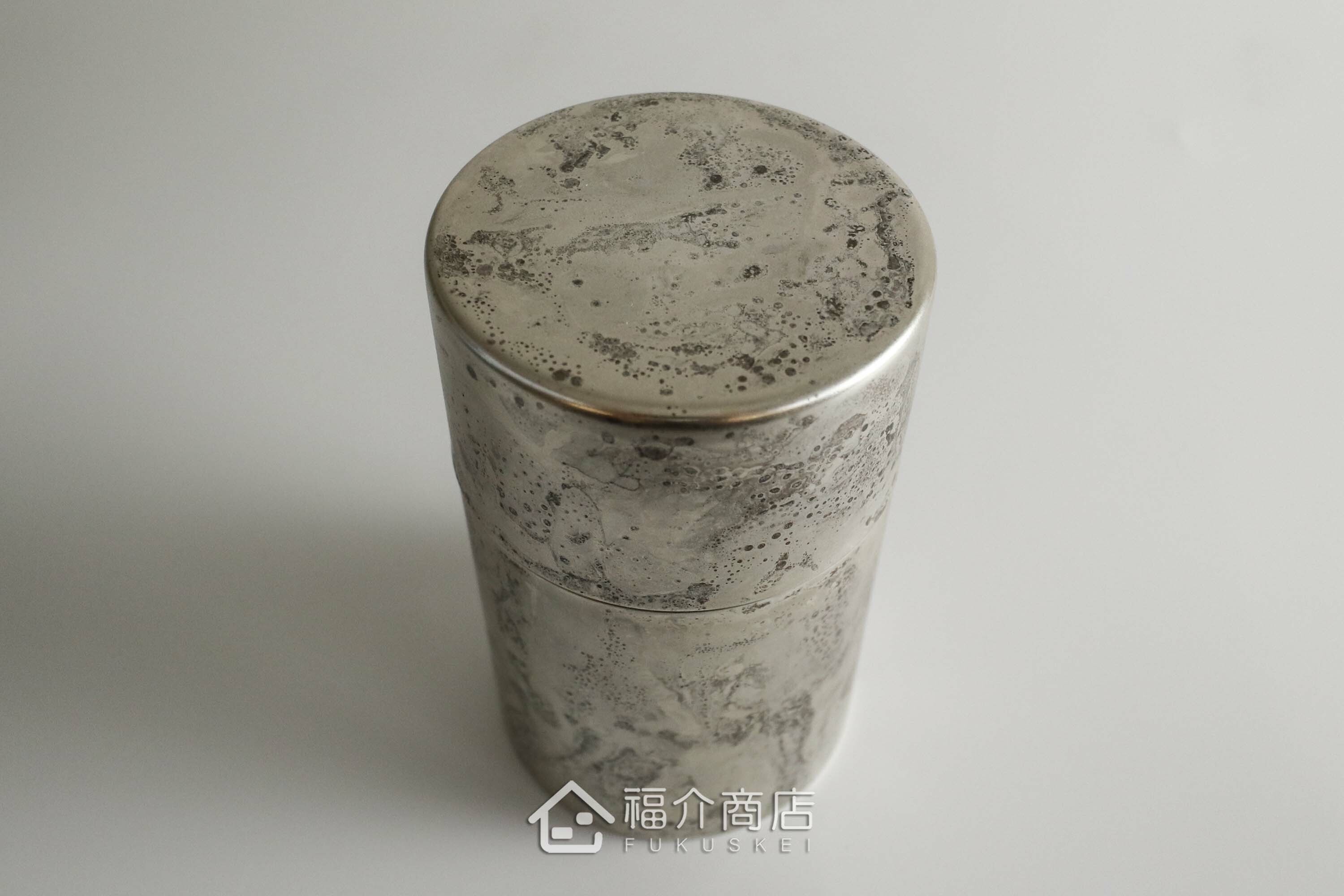 不鏽鋼材質用於保存茶葉用的銀色茶葉罐