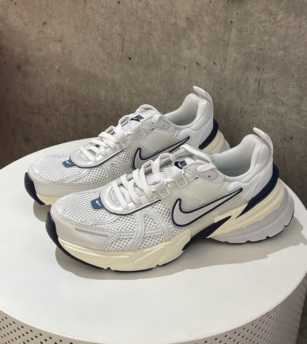 預購 NIKE V2K RUN RUNTEKK 米白 復古 Y2K