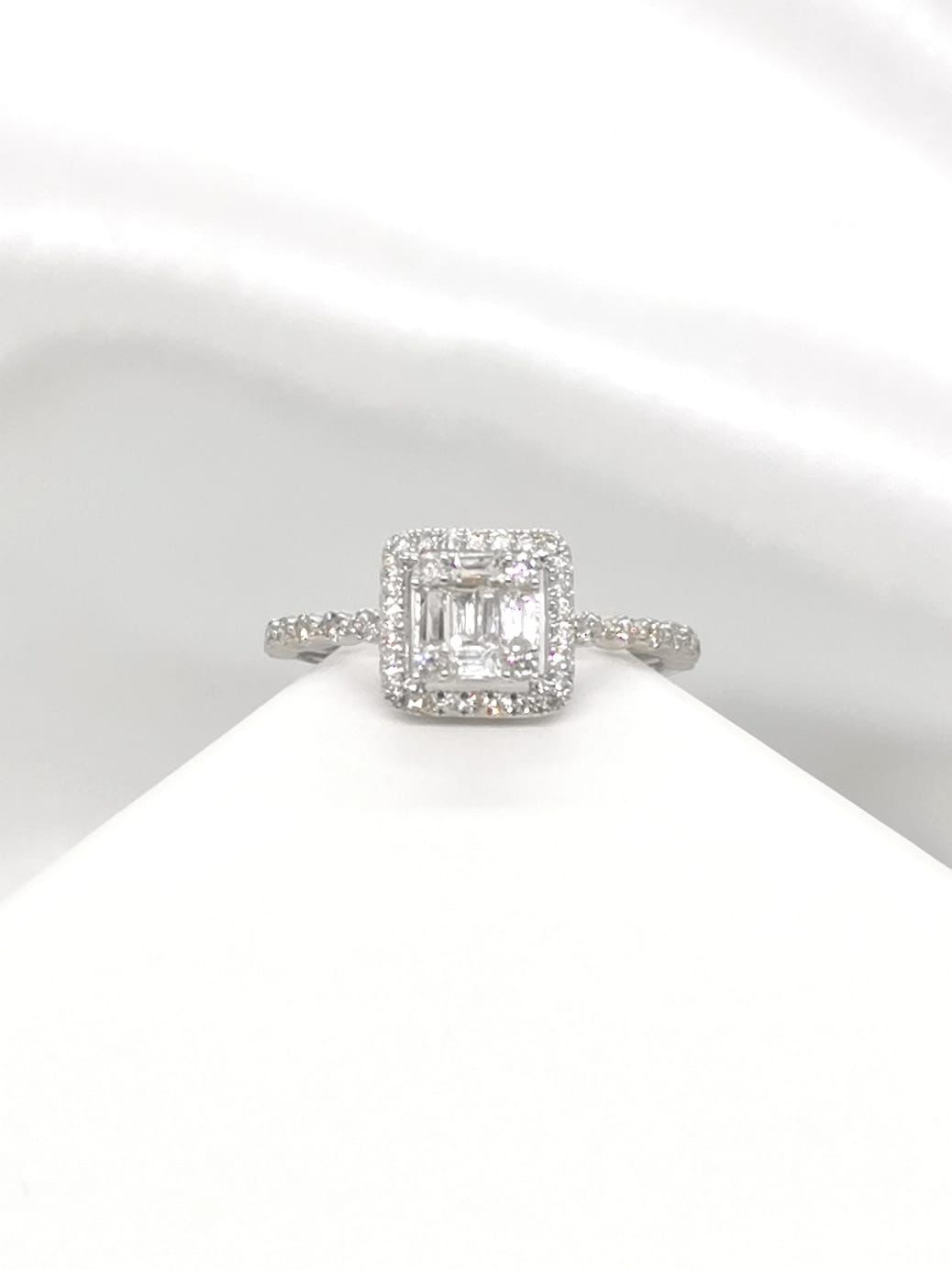 0.42 ct 18K 白金鑽石介指 (R495)- Size HK#15