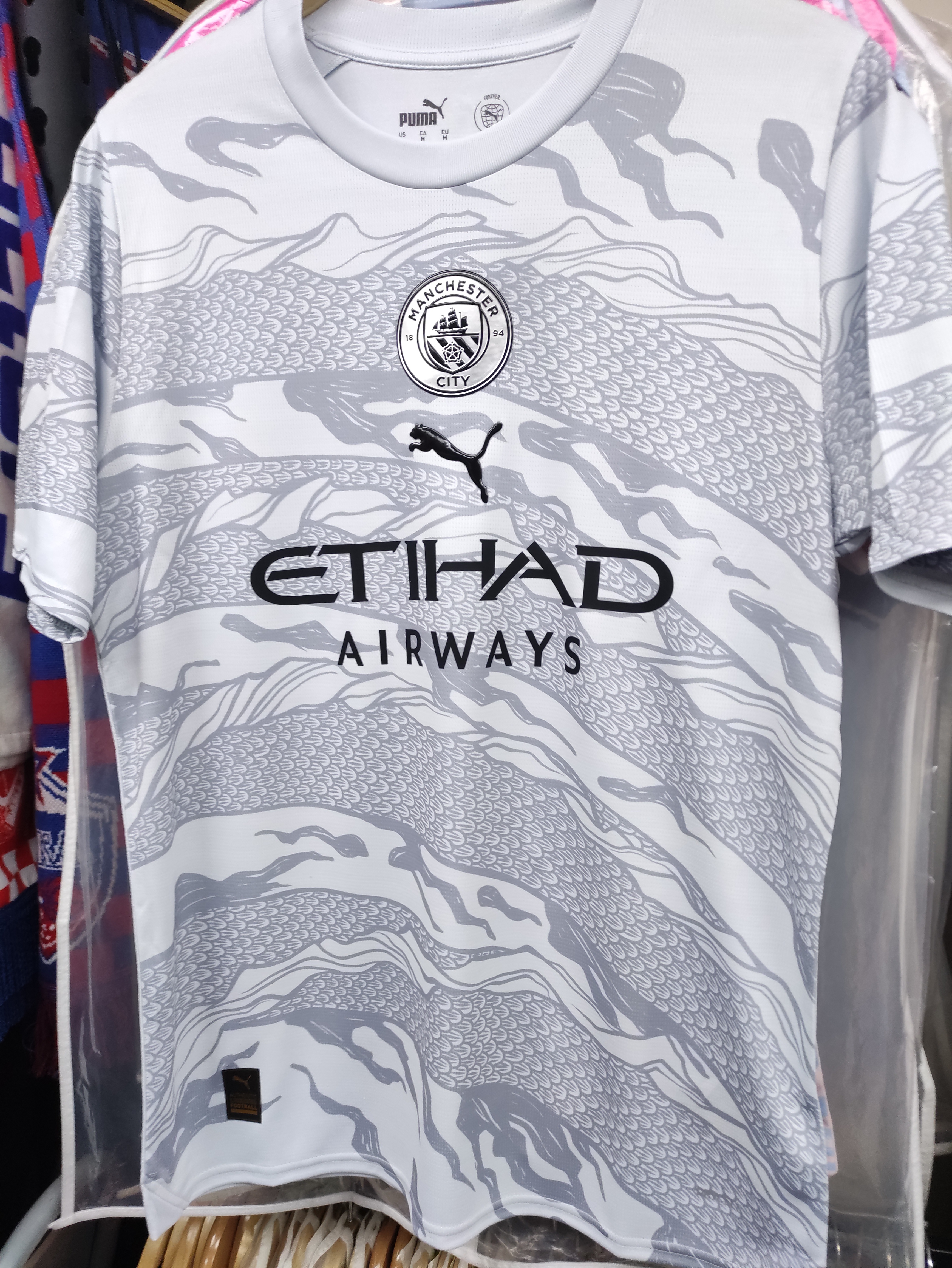 23-24曼城龍年特別版球衣