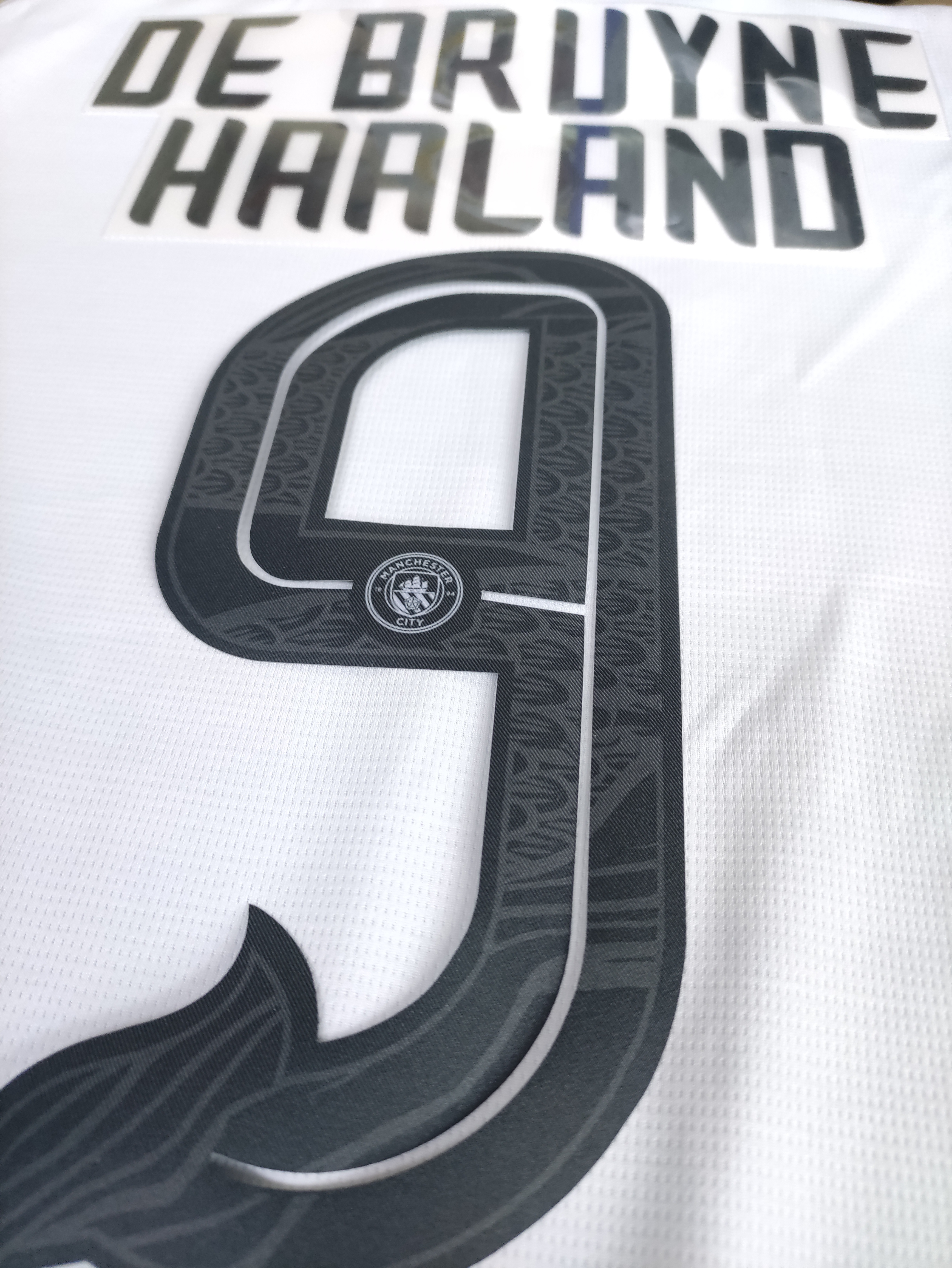 23-24曼城龍年特別版球衣