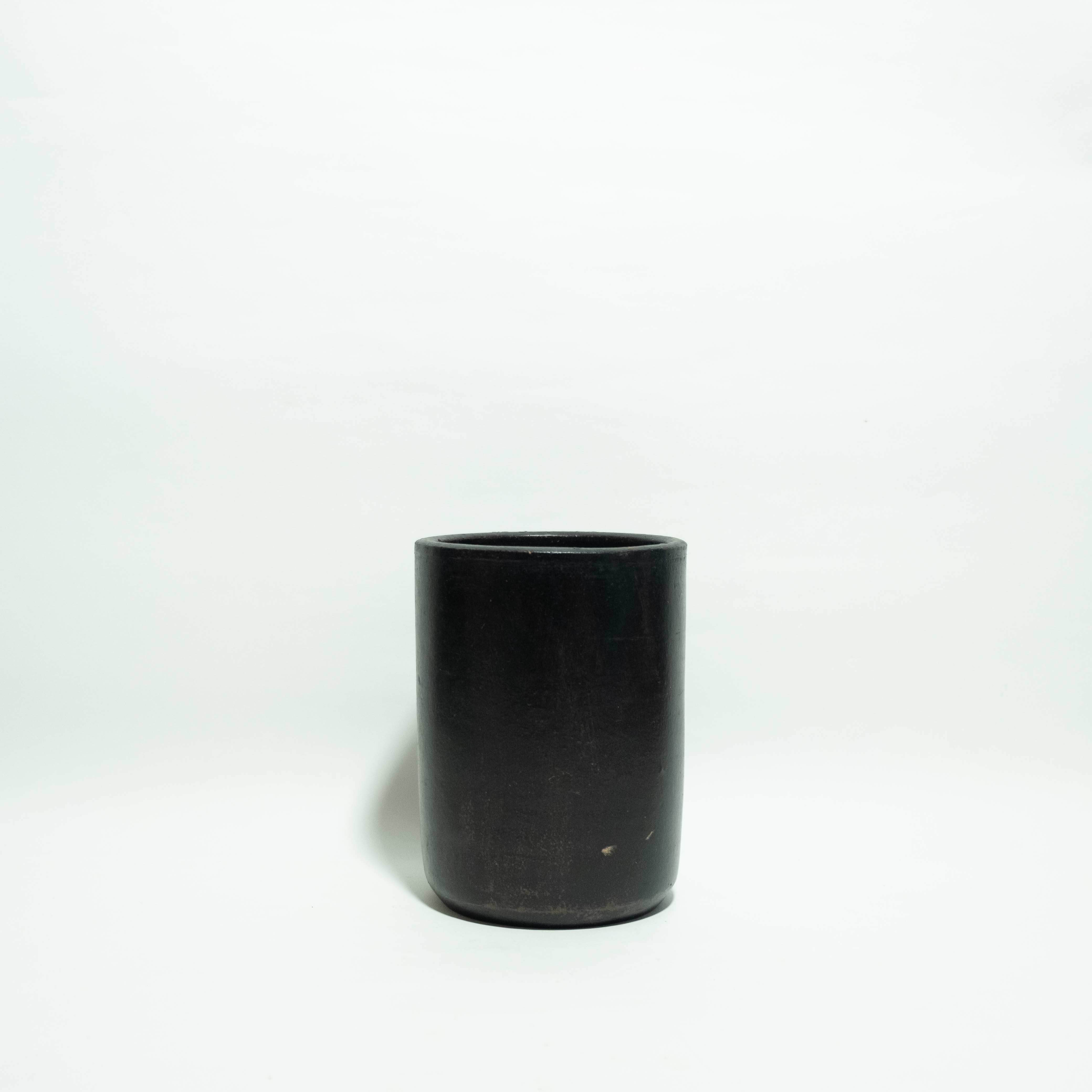 陶器｜鐵黑陶 - 長瓶｜薩爾瓦多