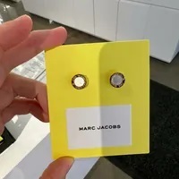 [S] MARC JACOBS J243MT7PF21-103 THE MEDALLION MOP EARRINGS,MOP/GOLD, 191267925158 (SMJ273)