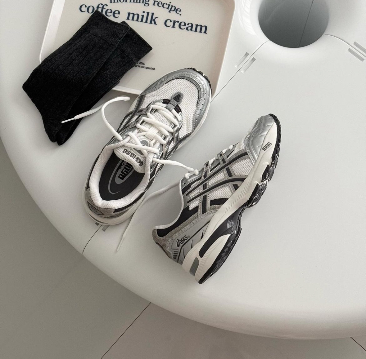 Asics 亞瑟士 Gel-1090 銀黑色 Y2K 米白 復古 慢跑 男女同款 運動 1203A243-100/預購