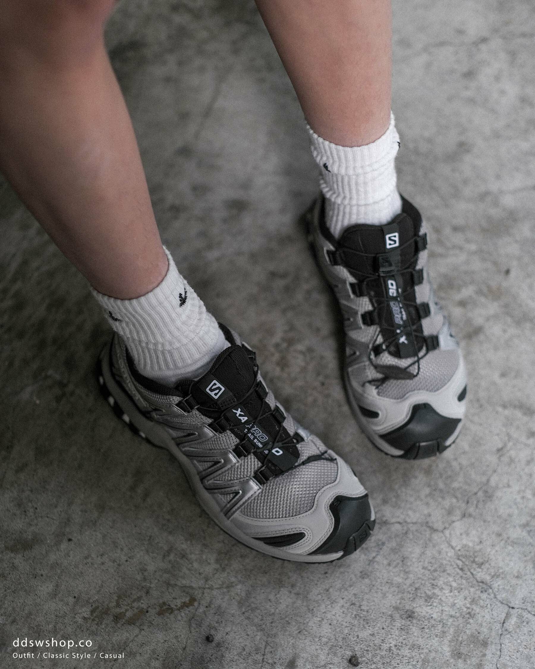 Salomon XA Pro 3D 越野機能鞋 銀色