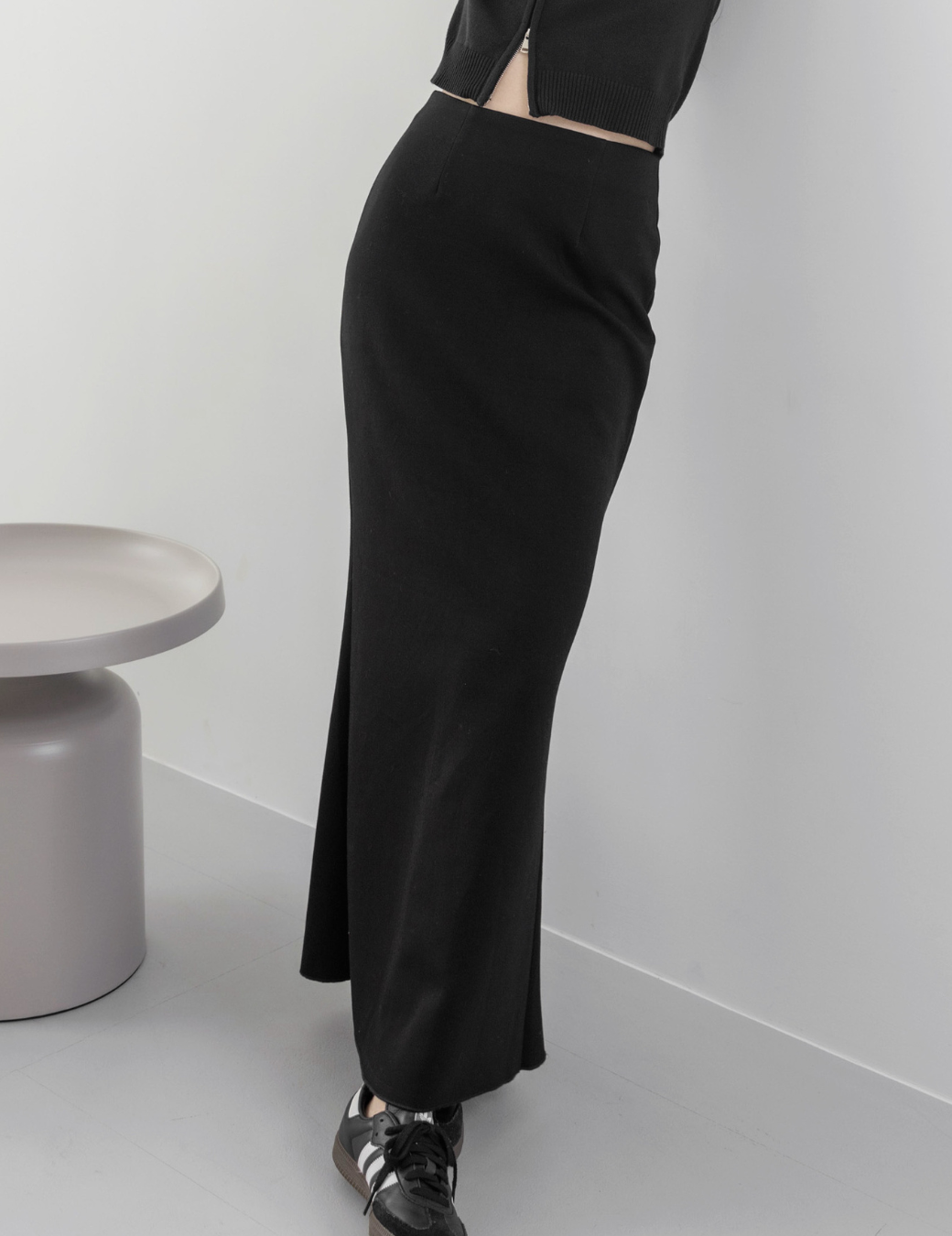 素面挺版小魚尾長裙（黑色/4尺寸）