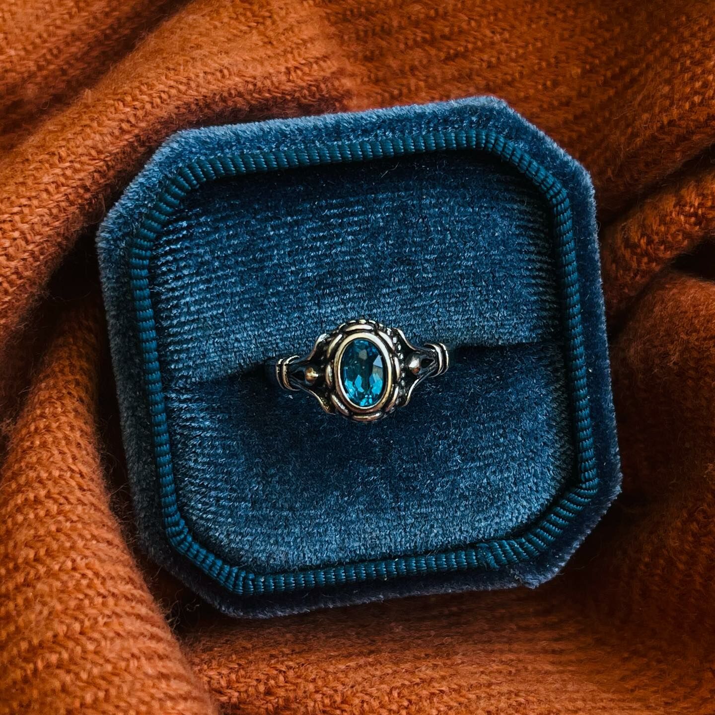 [原石] 人造藍鋯石 五行屬水 藍色系飾品推薦