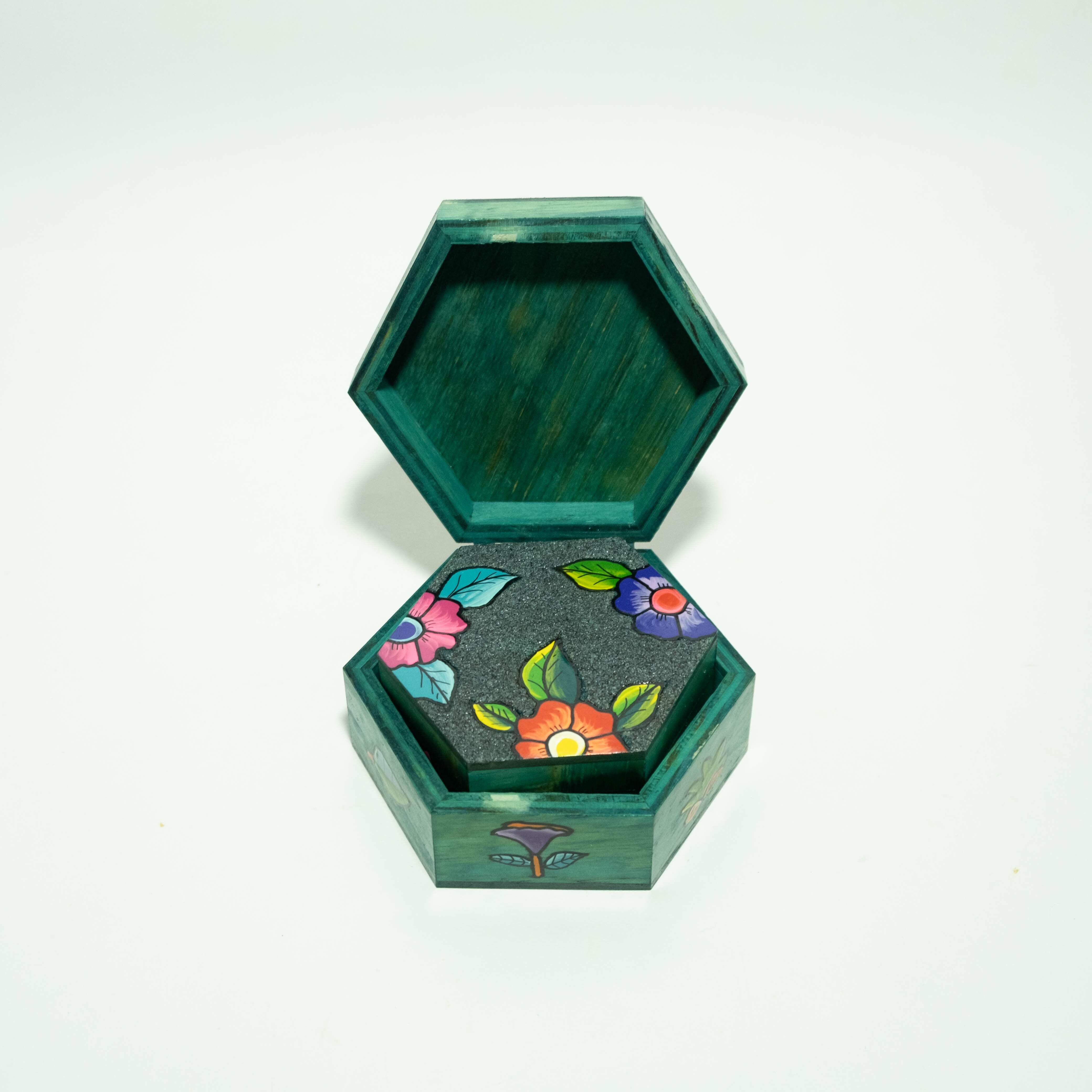 彩繪木雕｜盒中盒 - 叢花｜薩爾瓦多