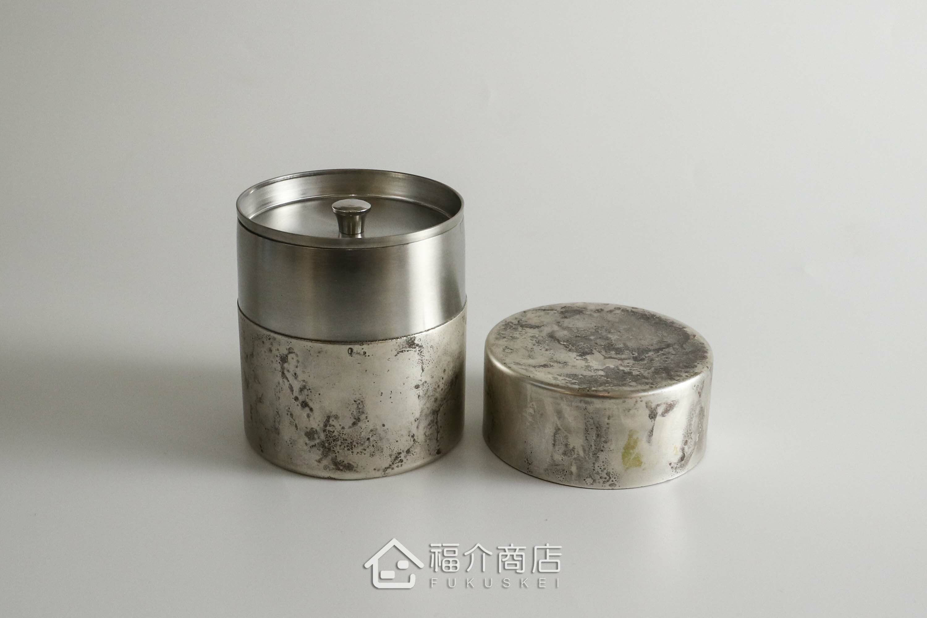 不鏽鋼材質用於保存茶葉用的銀色茶葉罐