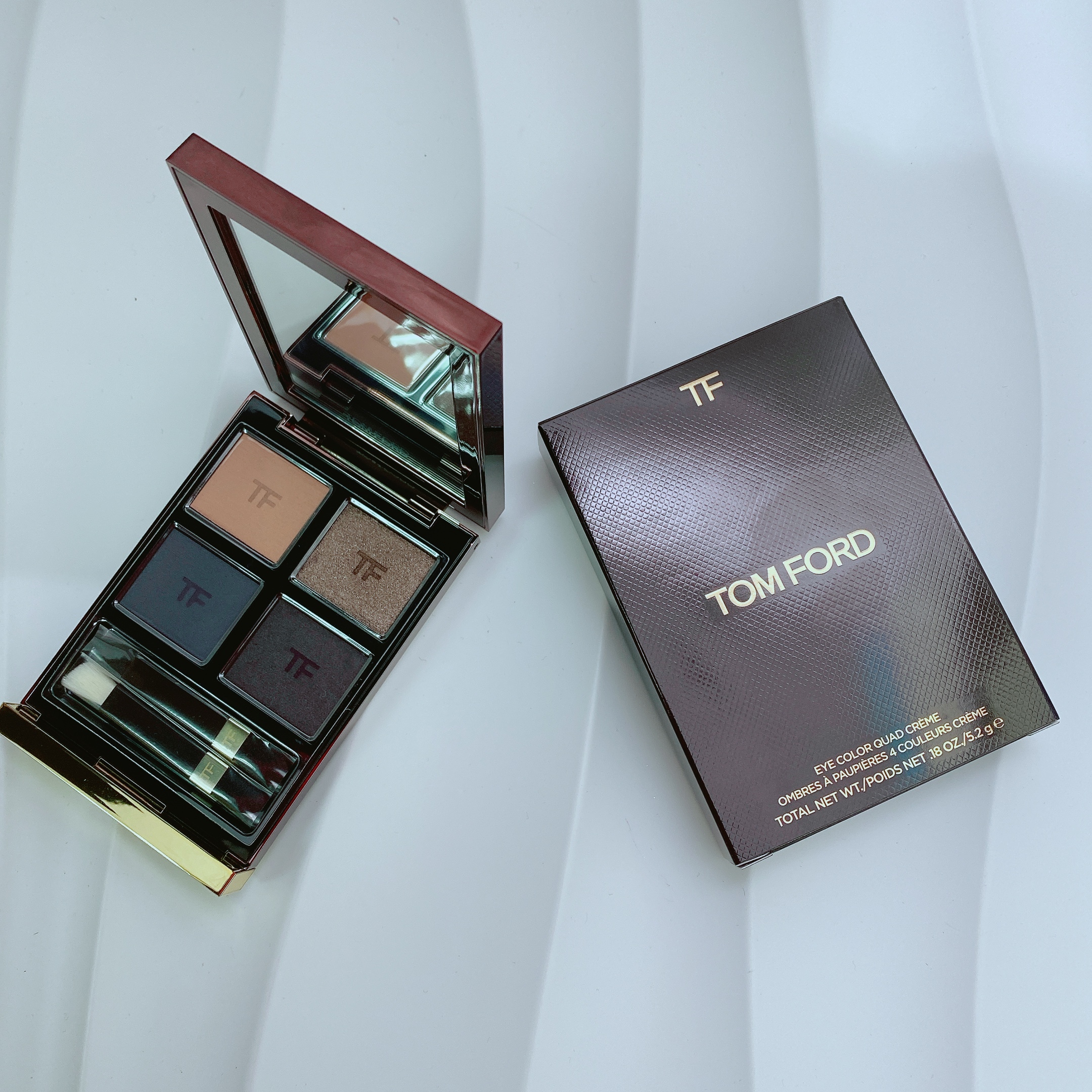 TOM FORD TF新色 幻魅四色眼影盤 # 45 ICONIC SMOKE