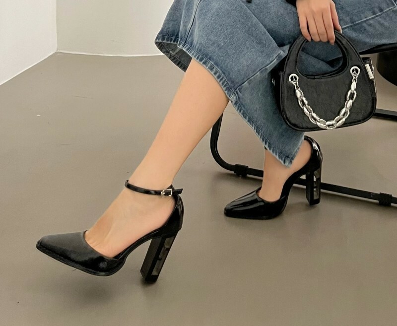 宋慧喬同款_字母簍空粗跟跟鞋(35-40)(奶茶/黑)(9/6cm)