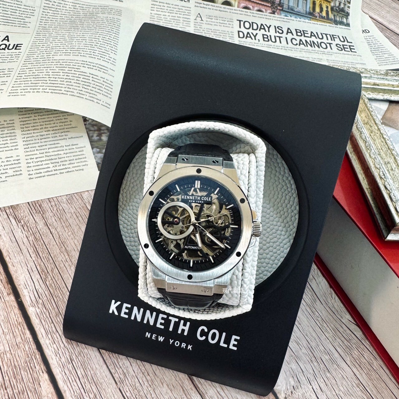 【KENNETH COLE】 鏤空機芯機械男錶KCWGE0033505 43mm 現代鐘錶