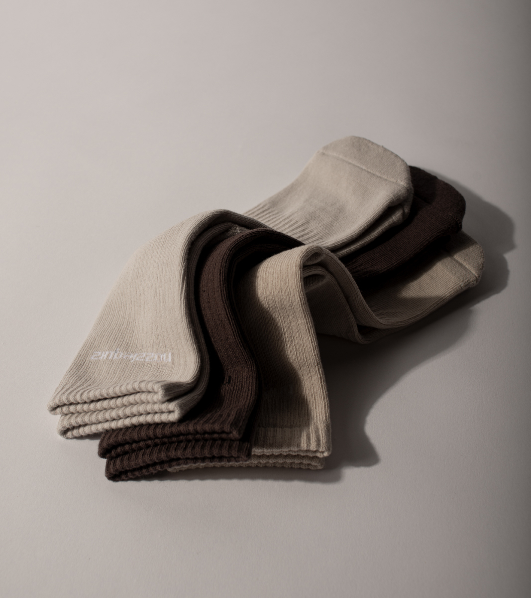 nozzle quiz® / Essential 中筒休閒襪 - 鏽灰／Rusted Grey