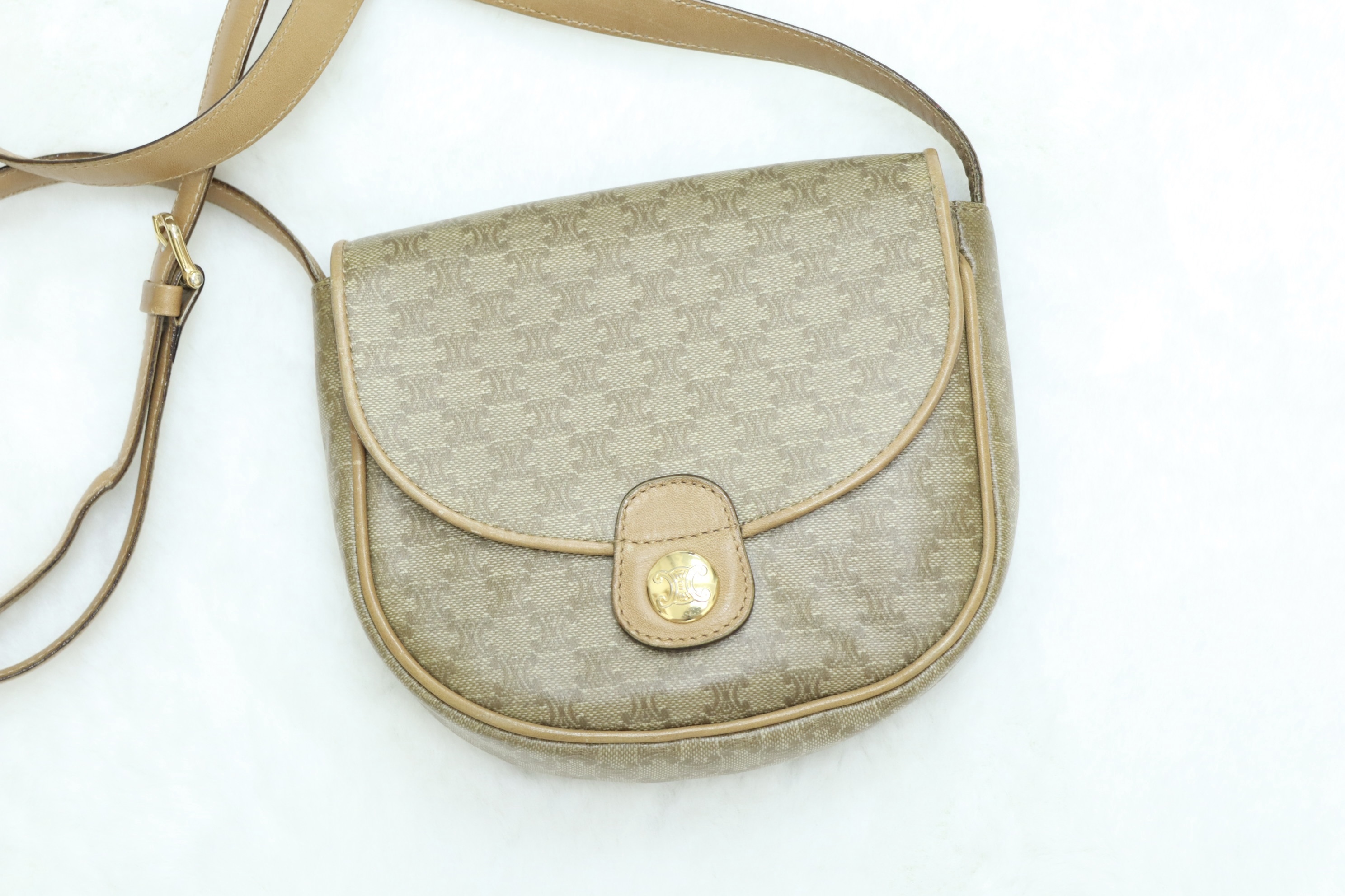 Celine 杏色斜孭袋🤎