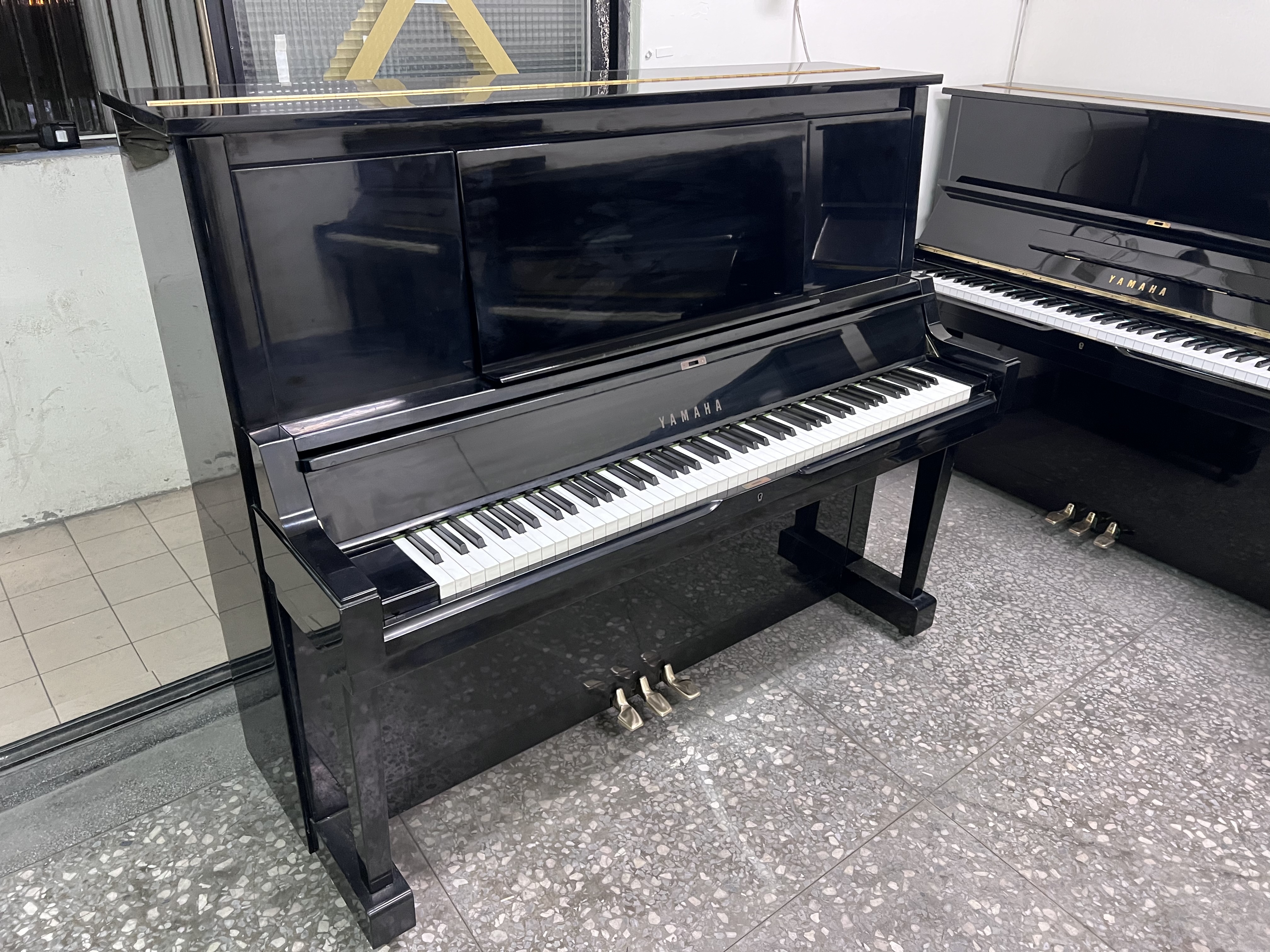 《感謝台中 吳先生訂購》優選 山葉 YAMAHA U30 大譜架鋼琴 中古鋼琴 二手鋼琴 線上選琴 漢麟樂器