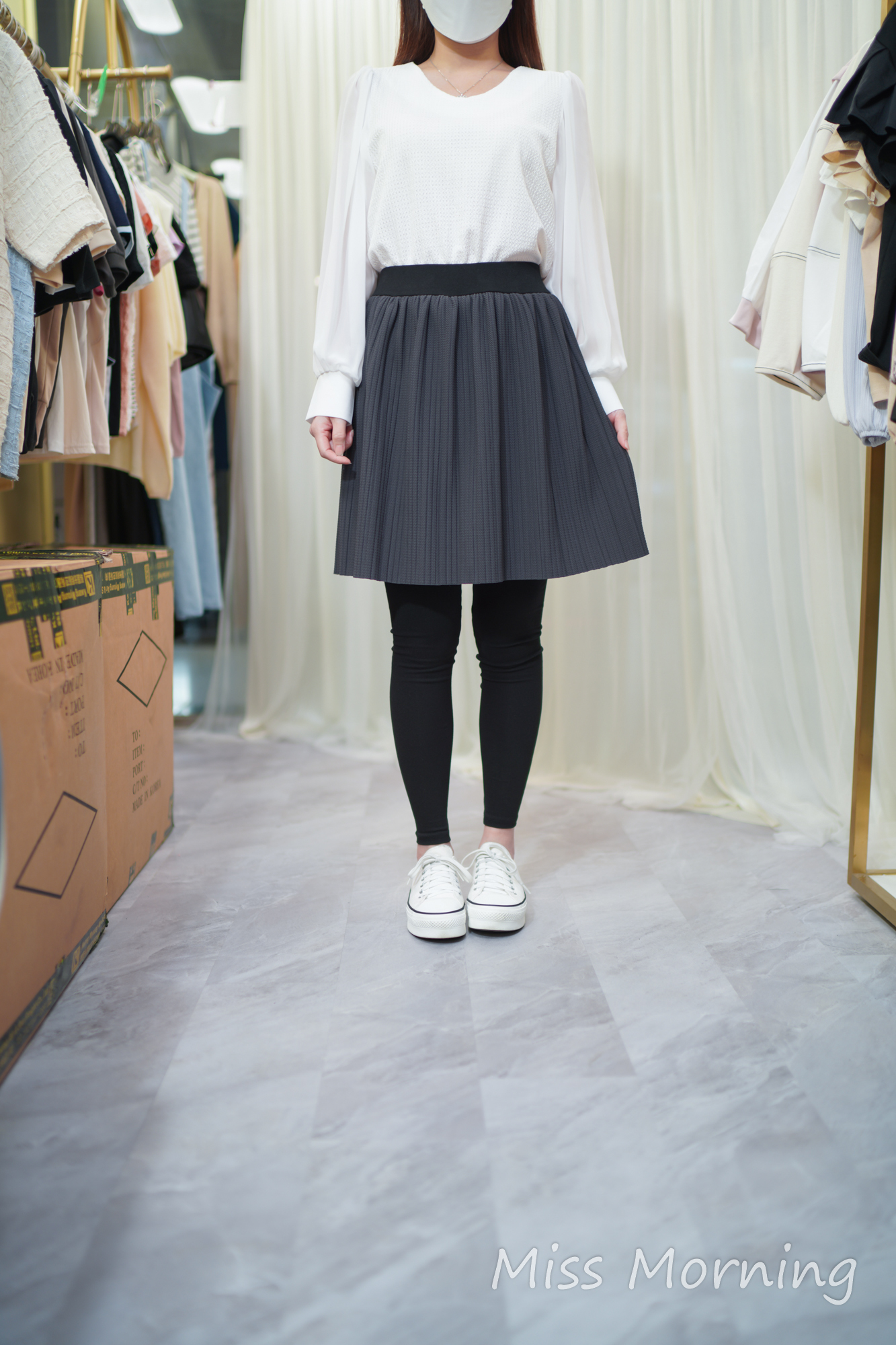 V領紗袖輕盈上衣(13723)&顯瘦5分裙連體裙(33695)