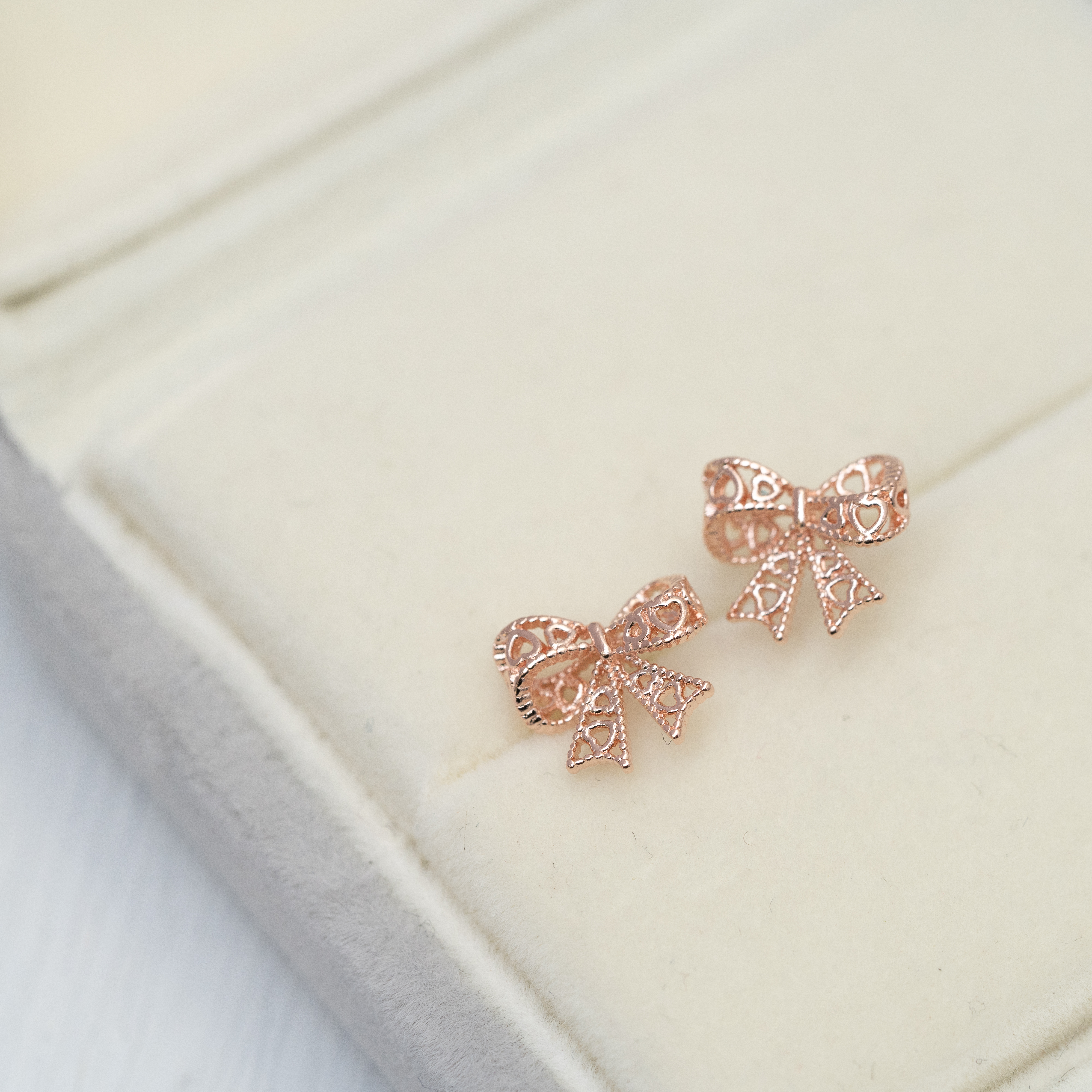 通花蝴蝶結耳環