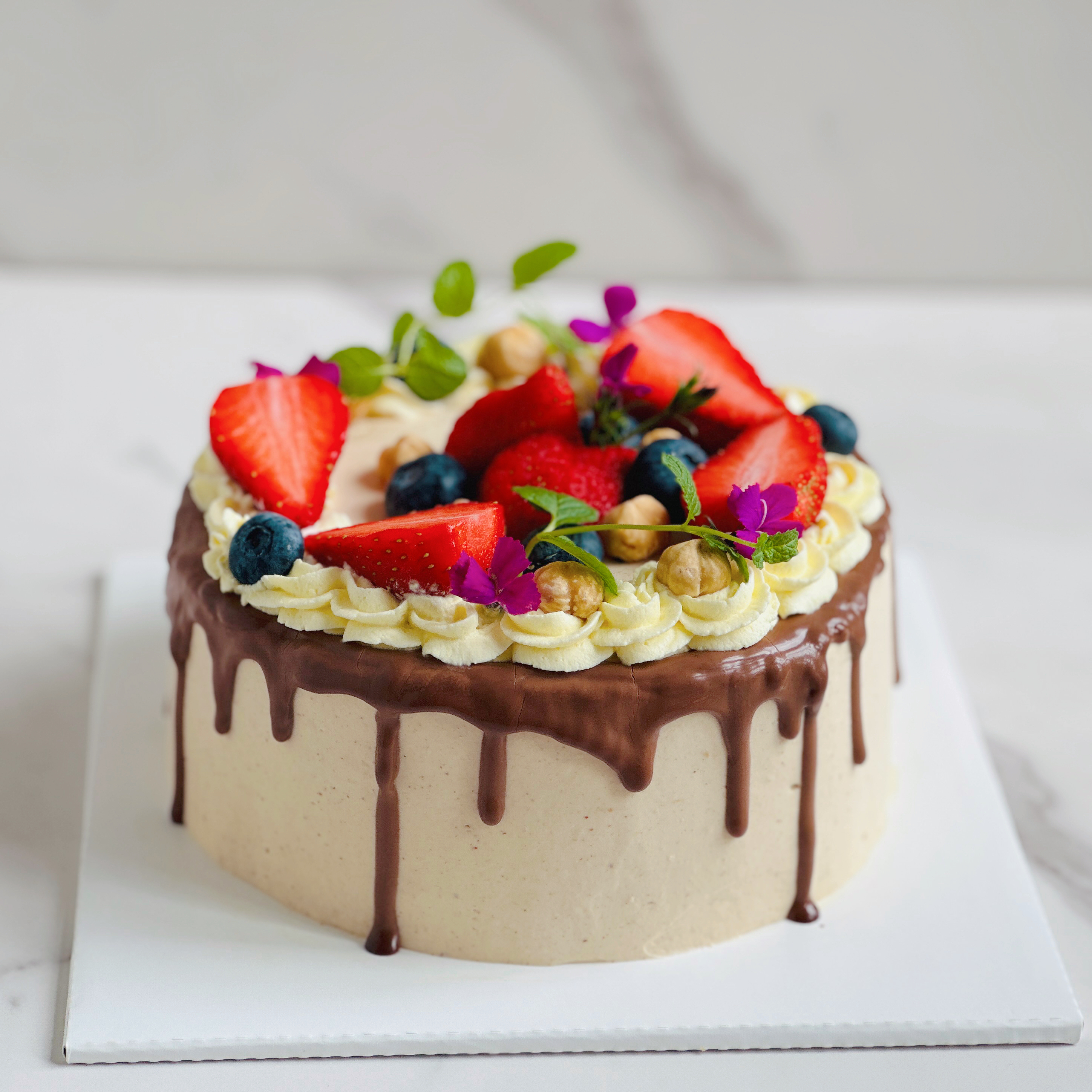 榛果巧克力蛋糕 （6吋）