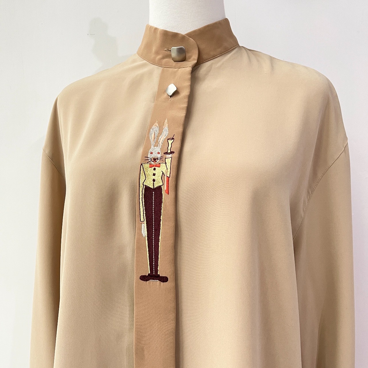 準備晚宴的白兔先生