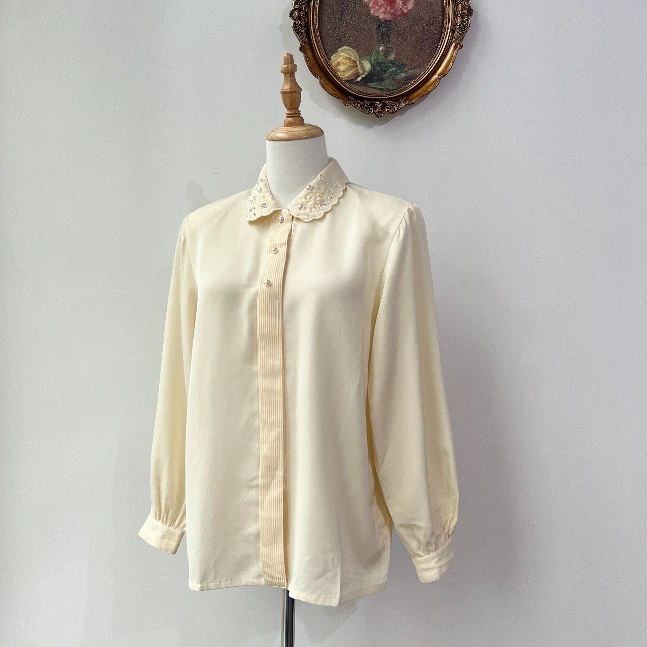 奶油色綿質刺繡領子古著上衣