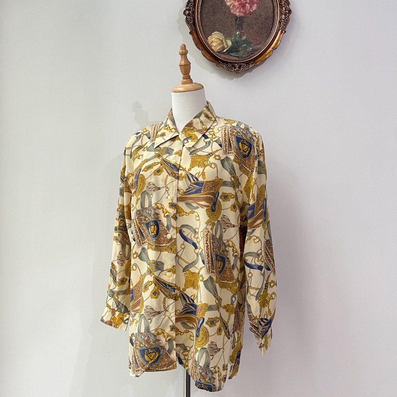 米色巴洛克風絹質古著上衣
