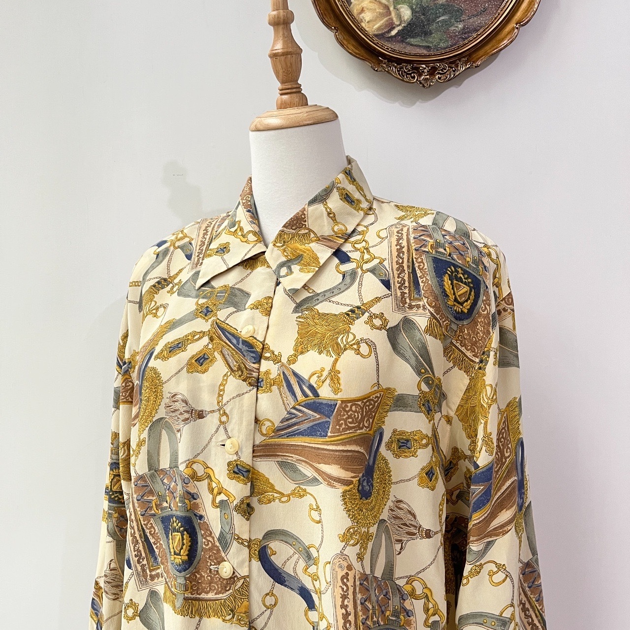 米色巴洛克風絹質古著上衣