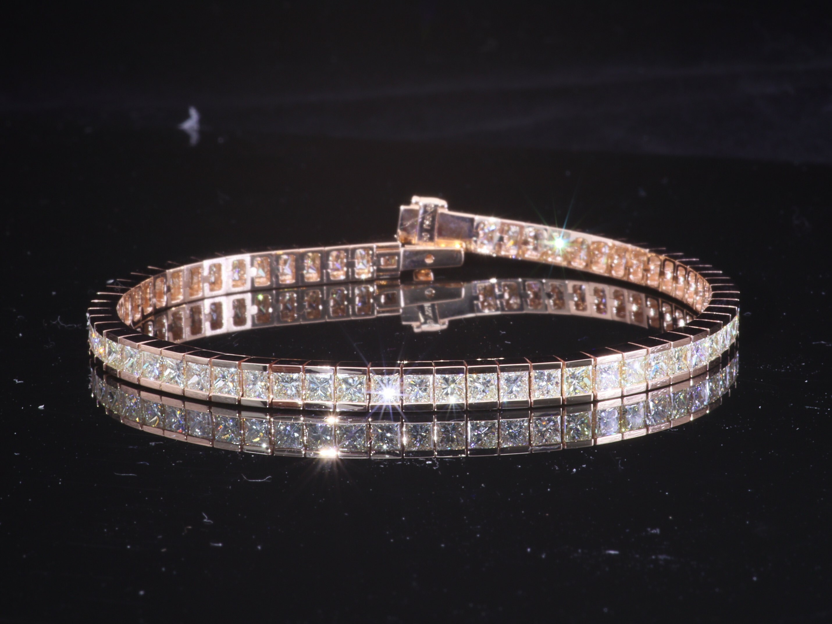 全新18K玫瑰金5卡69份方形鑽石手鍊