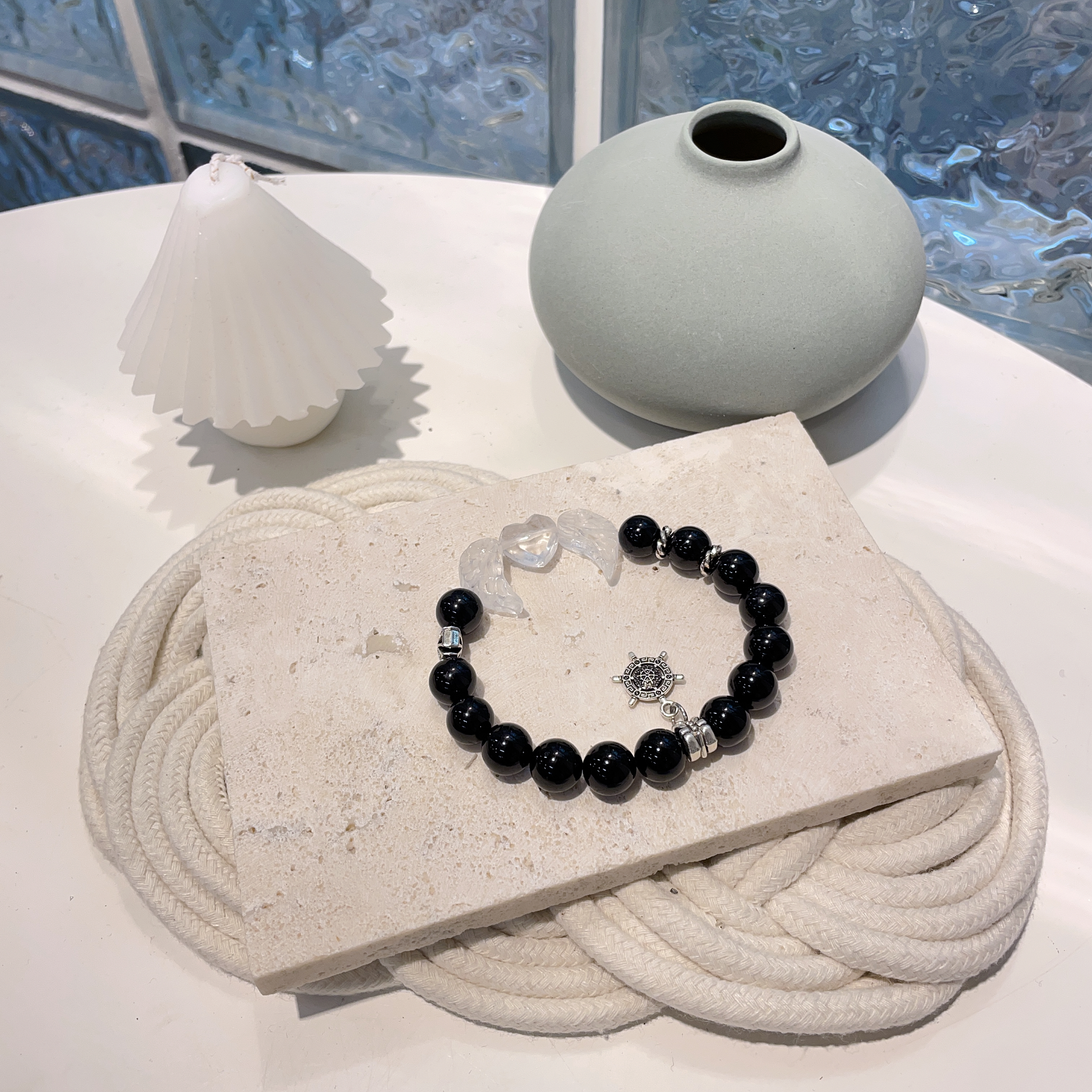 黑曜石拼白水晶翅膀心心手串 10mm