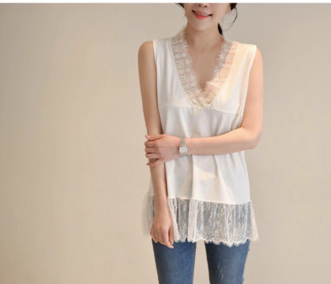 2.24 蕾絲長背心打底