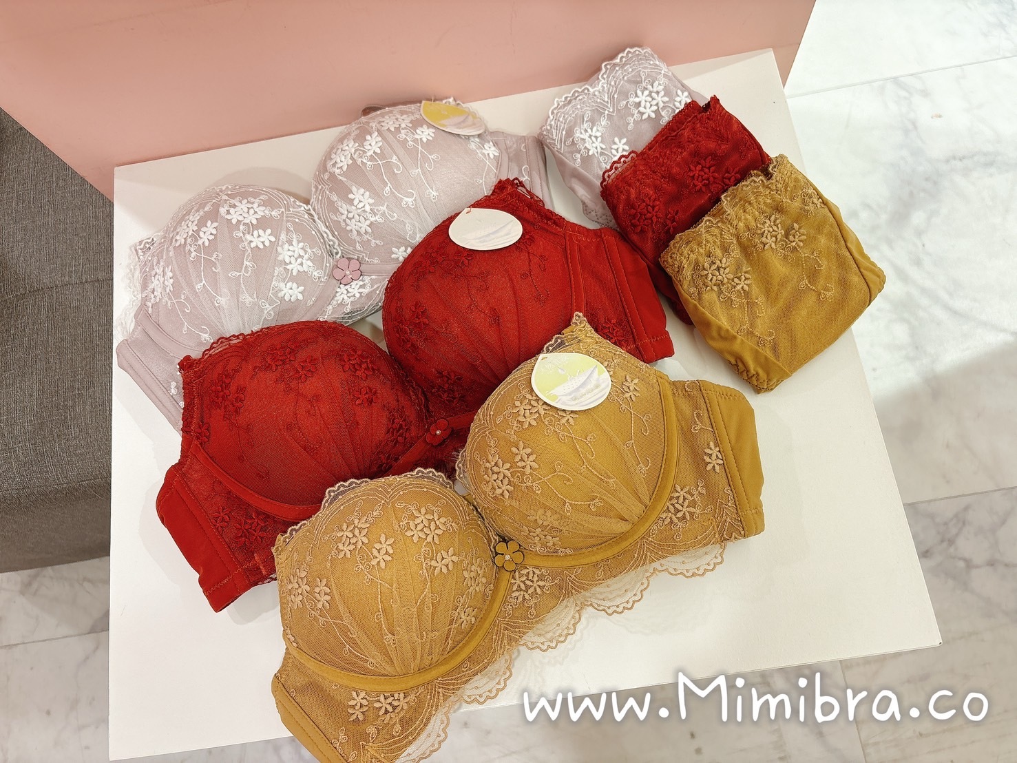 第二套1折-天然乳膠月牙杯內衣