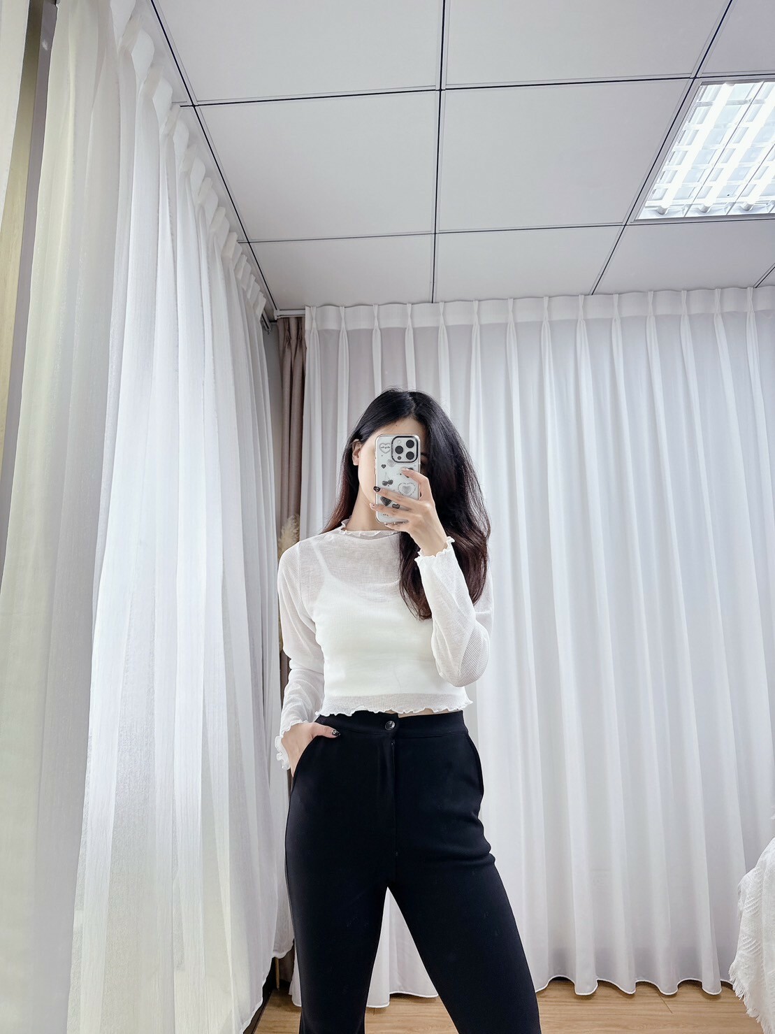 微透膚捲邊坑條衣