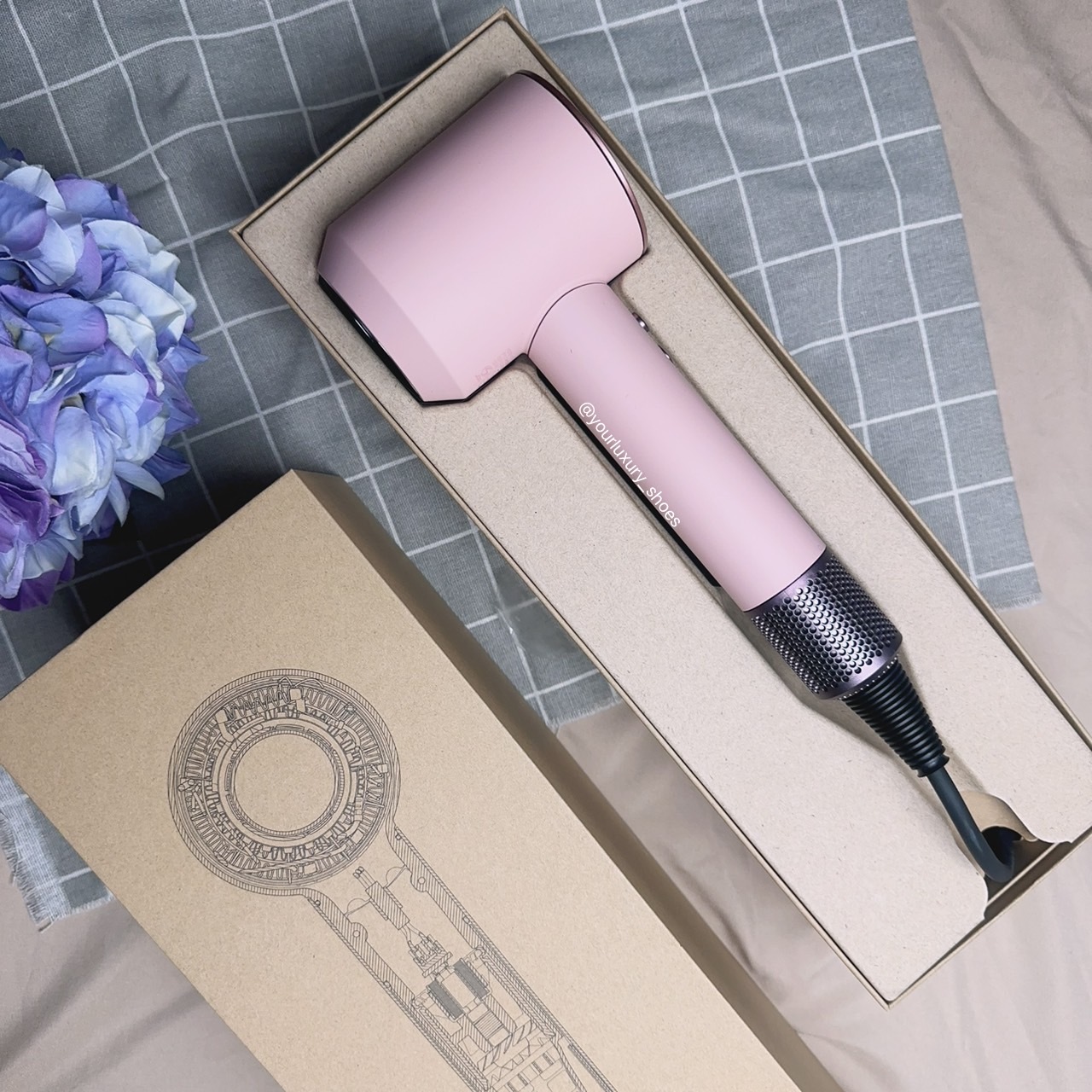 【Luxury】現貨.  日本限定 DYSON 霧面 櫻花粉 吹風機 Supersonic 新色 HD08 ULF BPR ENT