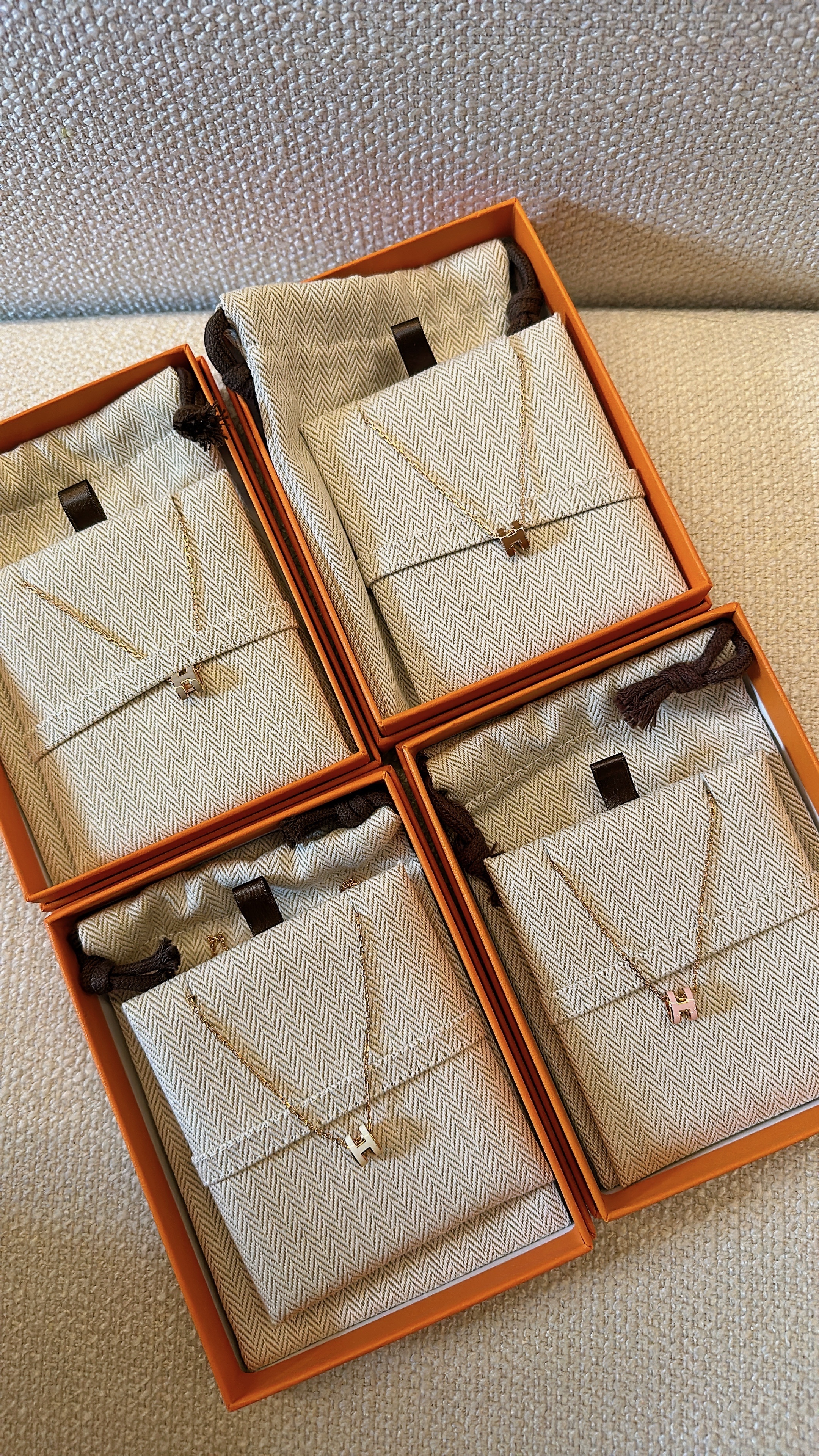 Hermès mini pop H rose gold