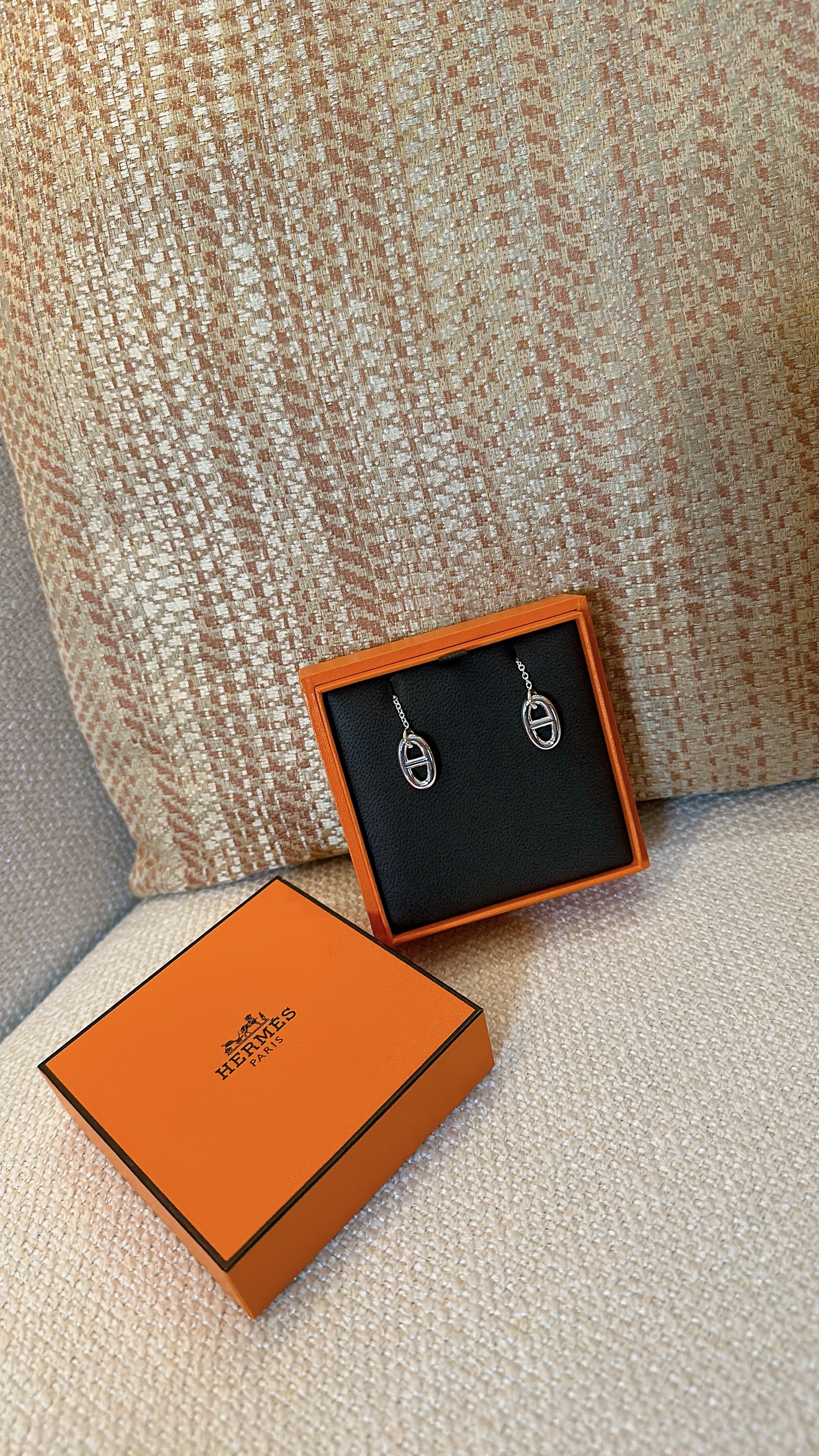 Hermes 豬鼻dropping earrings