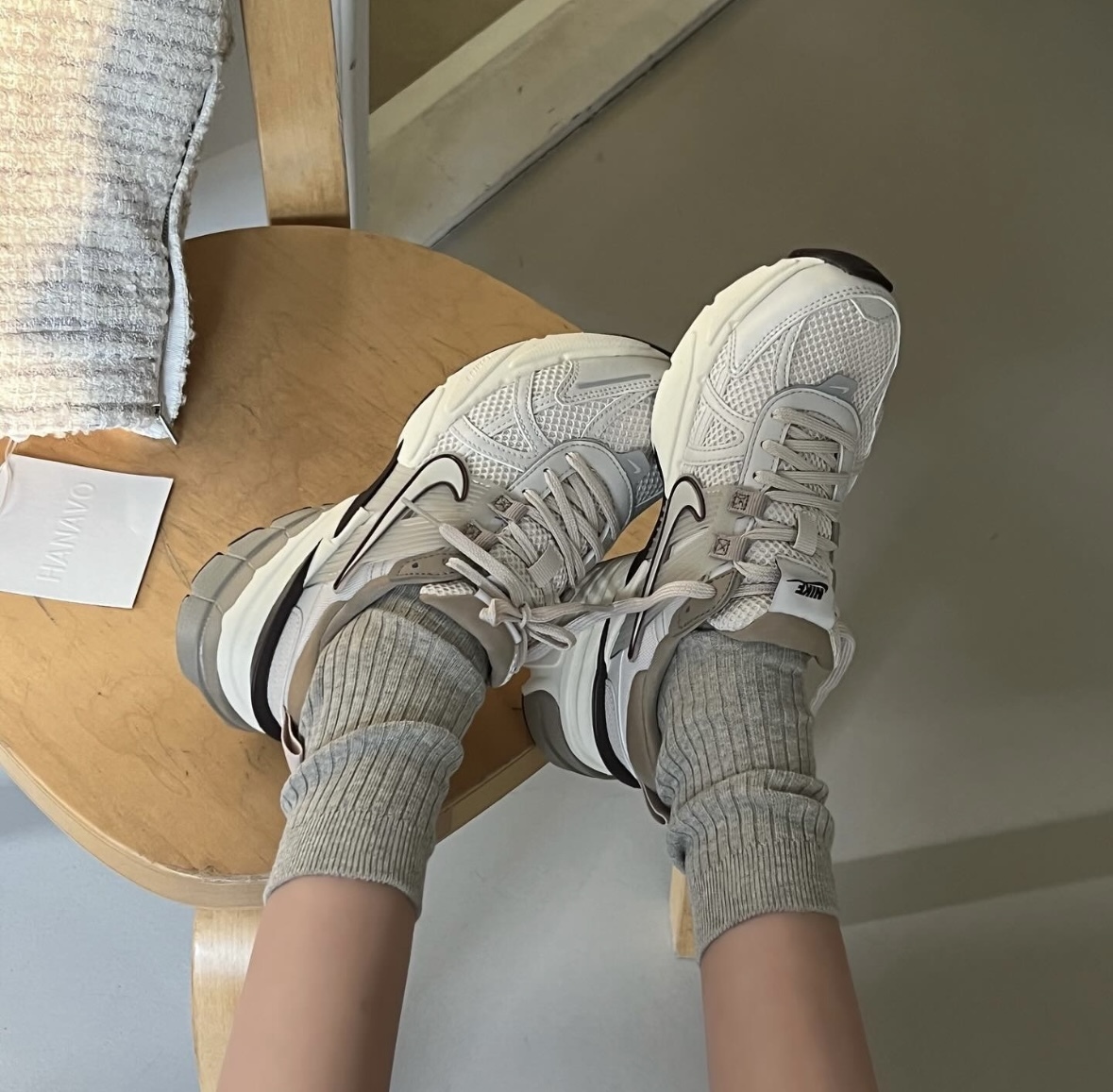 Nike V2K Run 伯爵奶茶 棕色 摩卡色 復古 慢跑鞋 老爹鞋  FD0736-103/預購