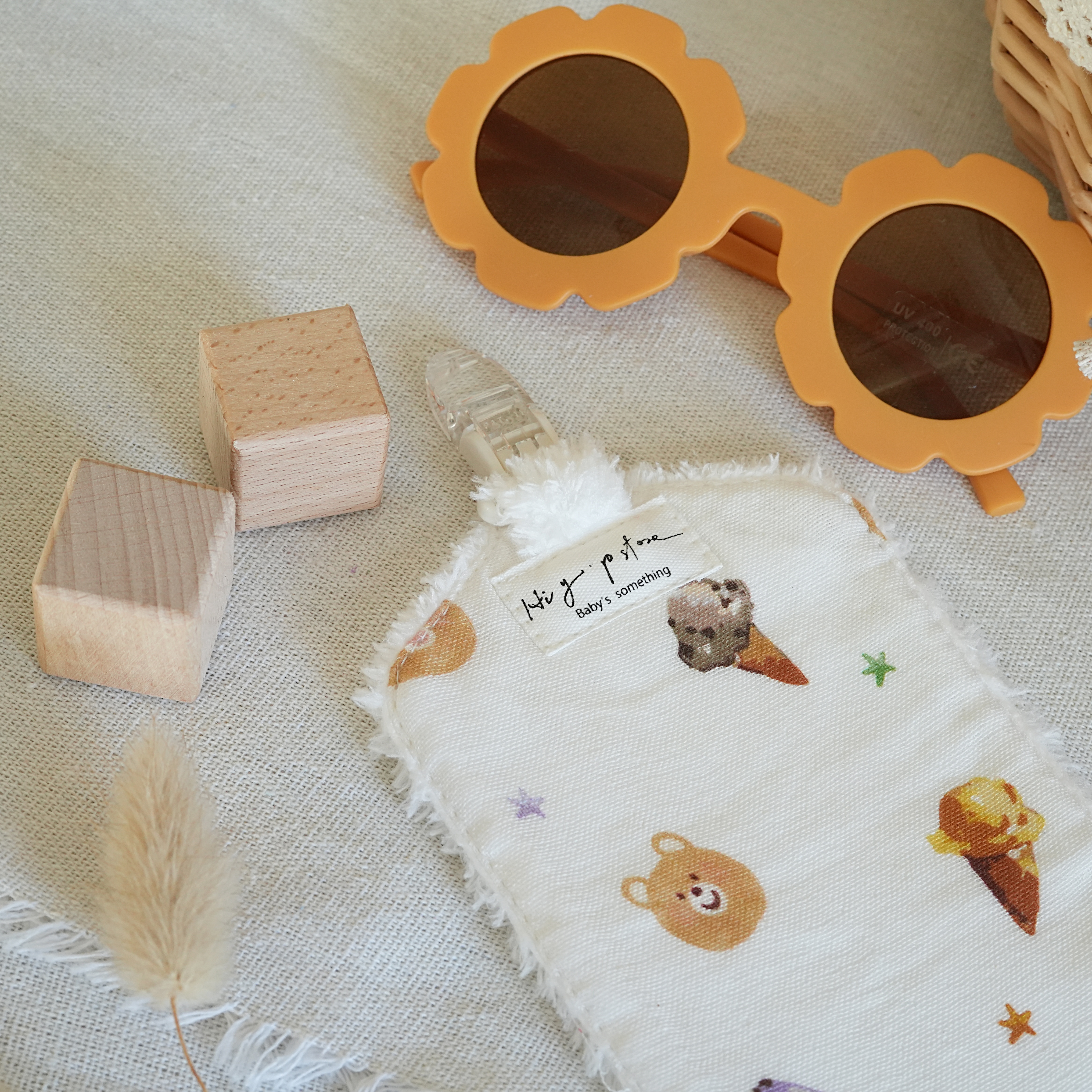 Hi Y.P store-手作手帕夾-獨家設計款-冰淇淋小熊