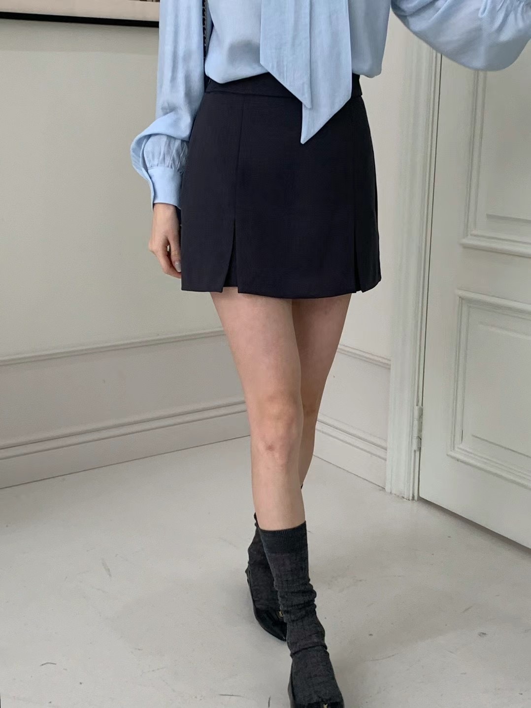 (訂購) 超高腰小A滑西裝料短裙褲 P0204 (杏/黑/灰)