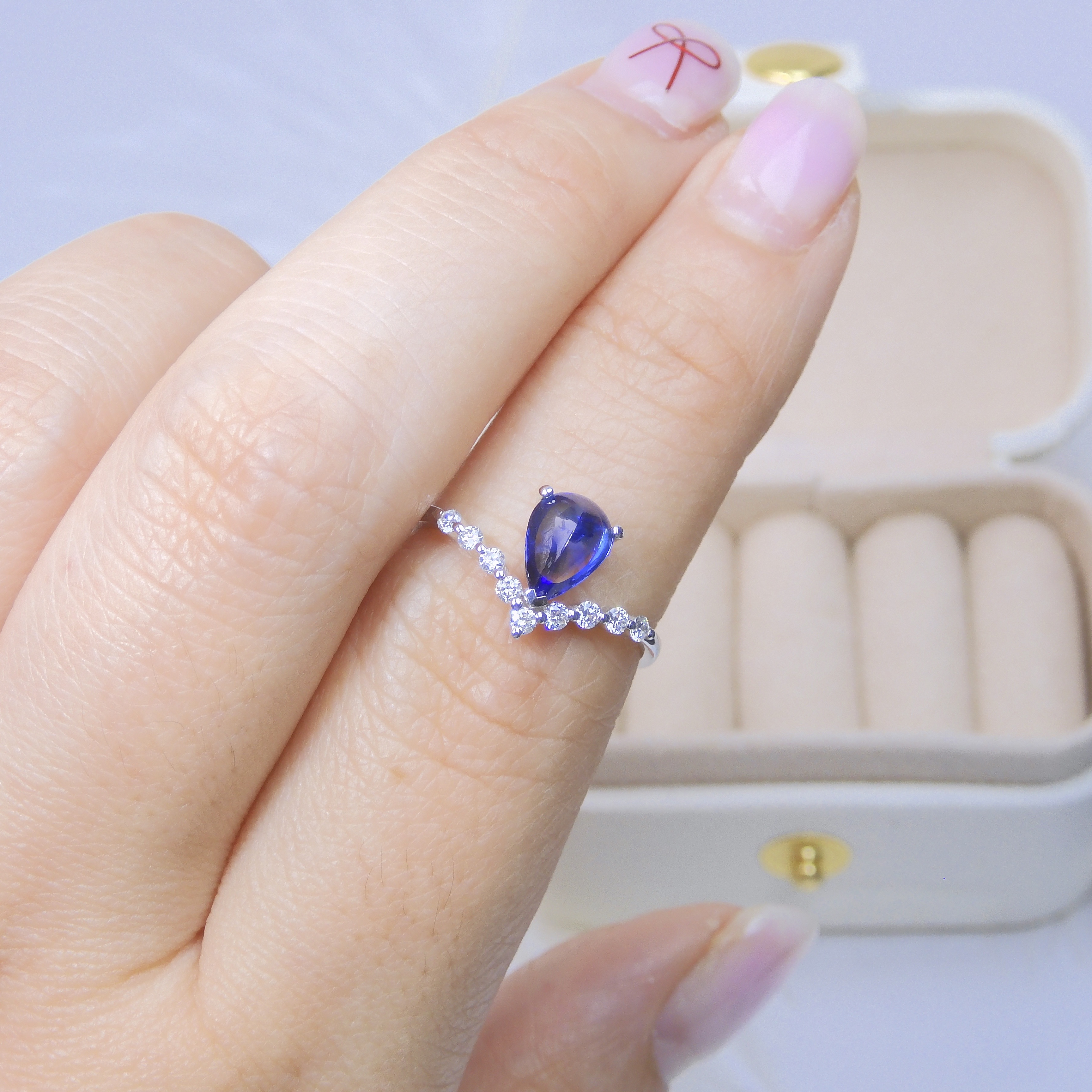 18K金 0.93ct 藍寶石戒指