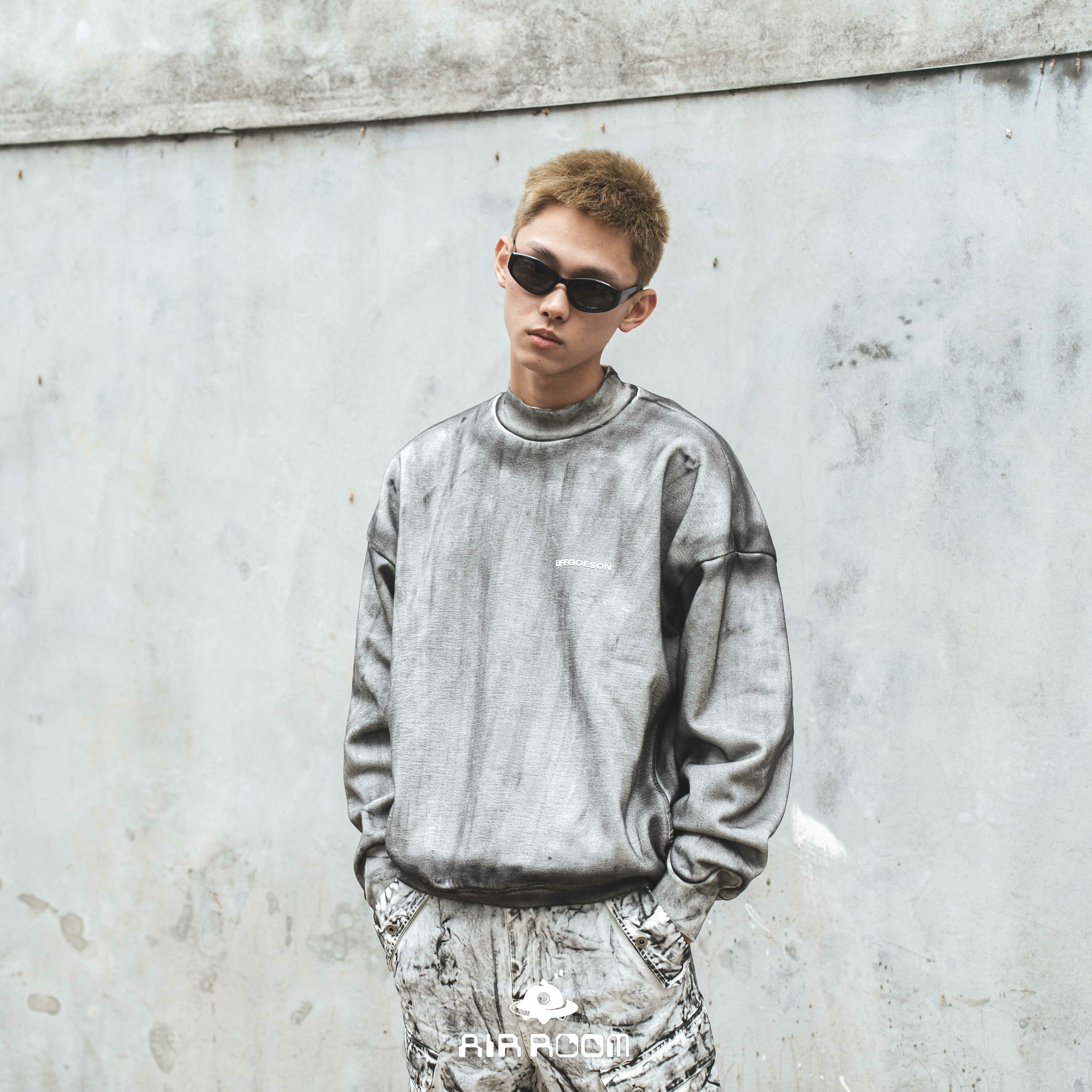 LIFEGOESON WASH DYED SWEATSHIRT 水洗染色 半高領 大學T