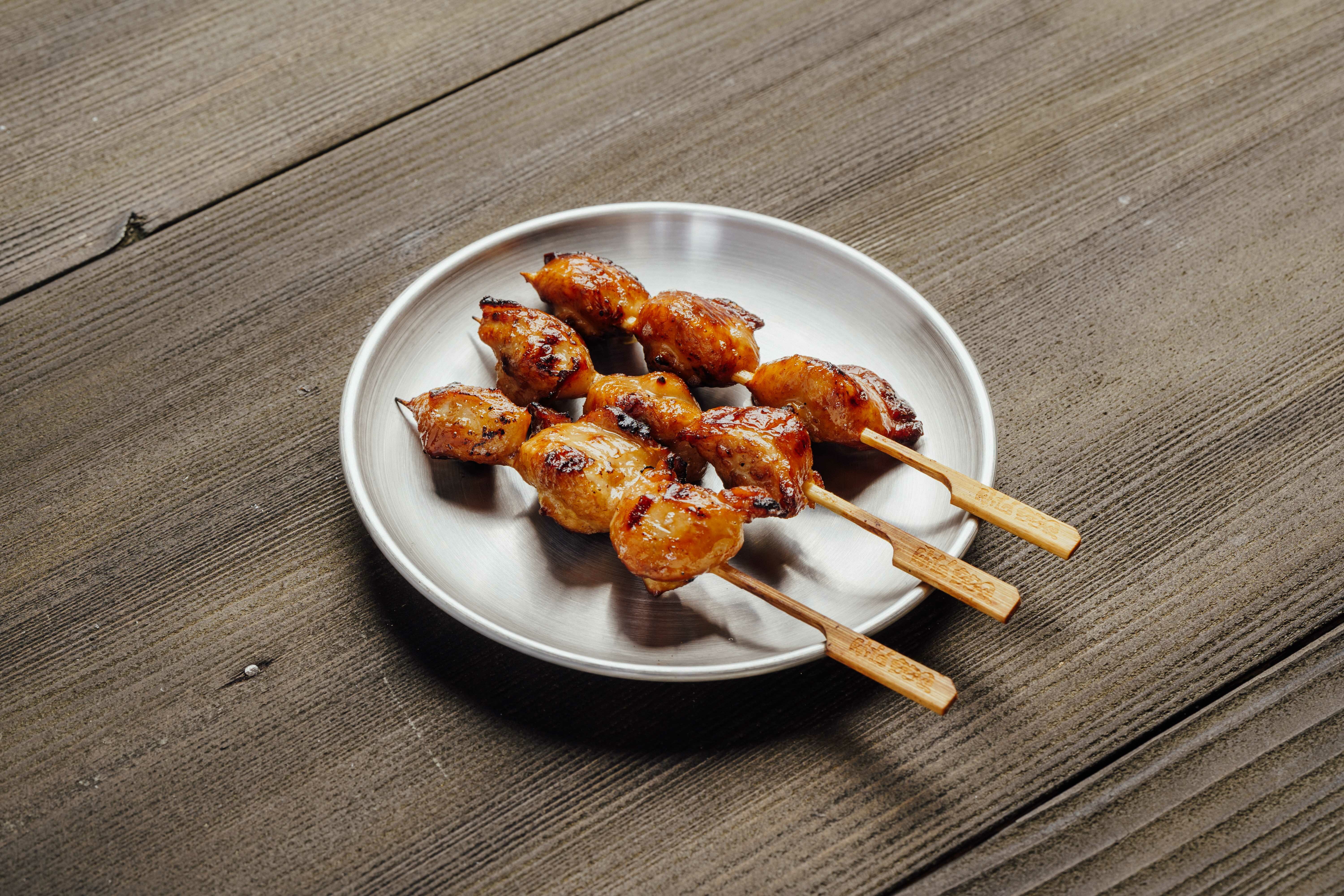 【路邊烤肉】串燒系列 : 七里香串 (6入)