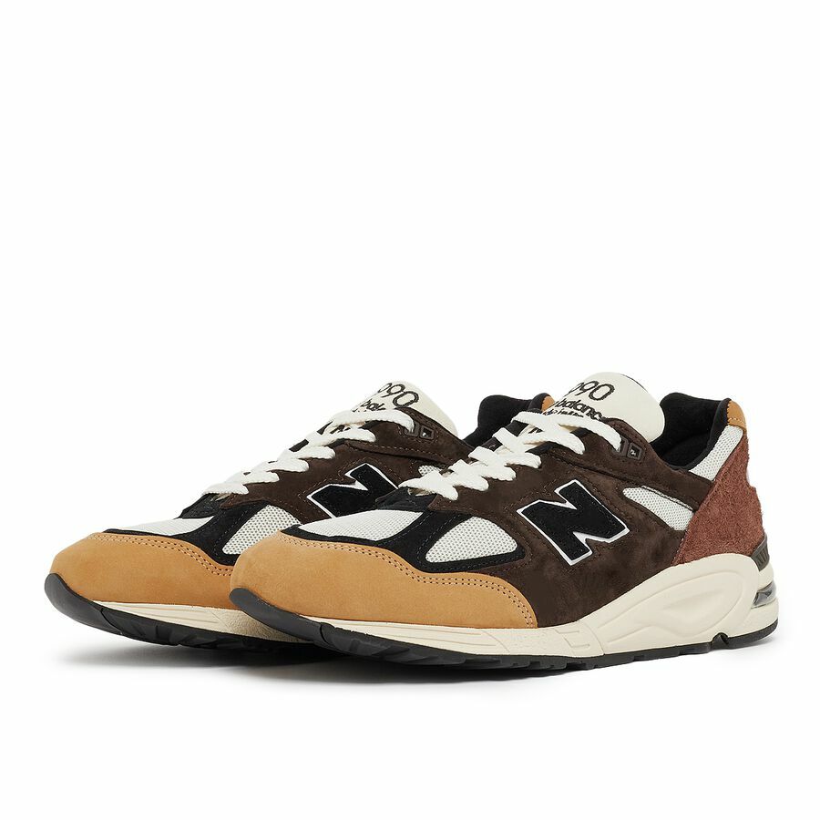 NEW BALANCE 990V2 X TEDDY SANTIS MADE IN USA