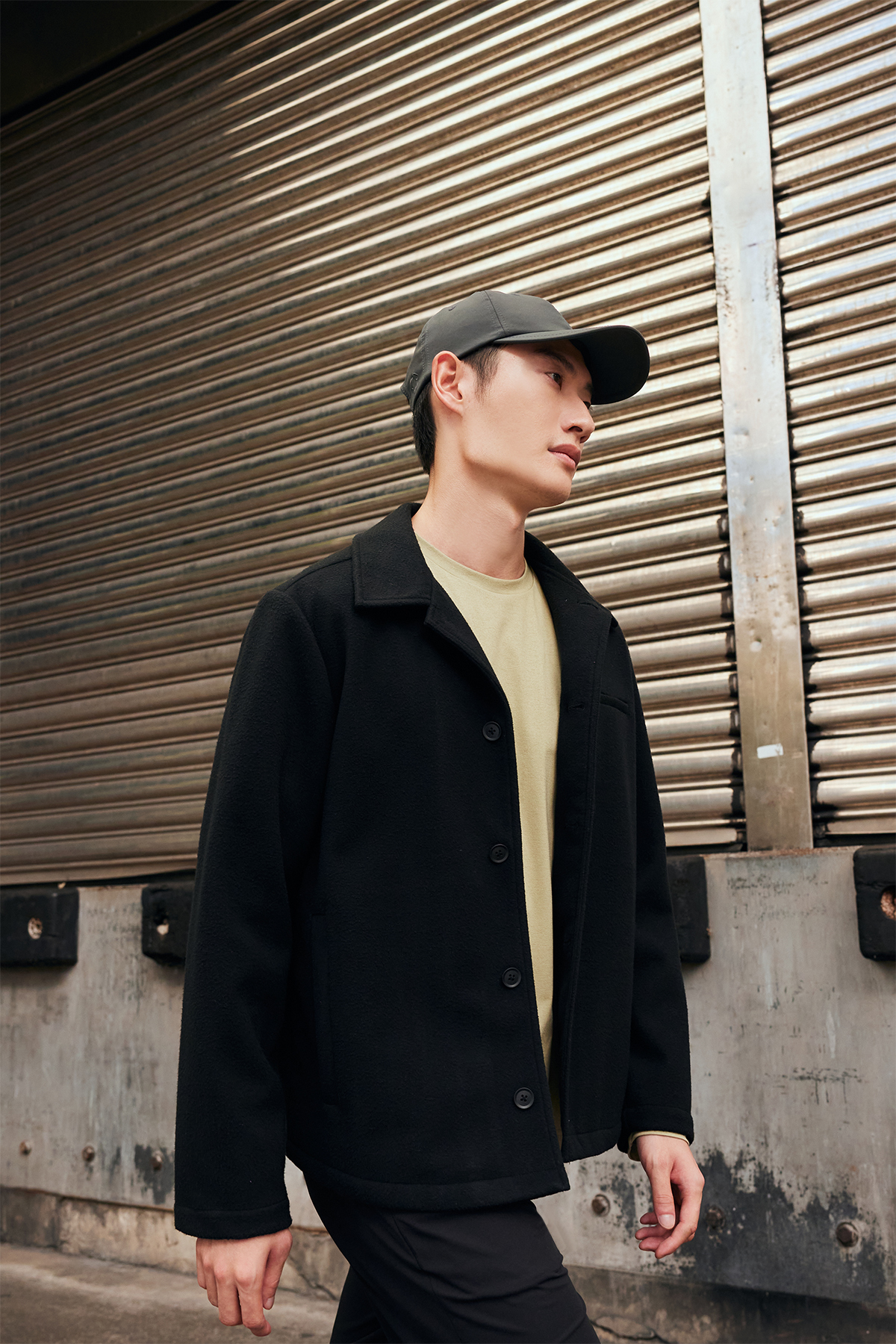 BRUSH 防潑水絨毛外套 男（黑）